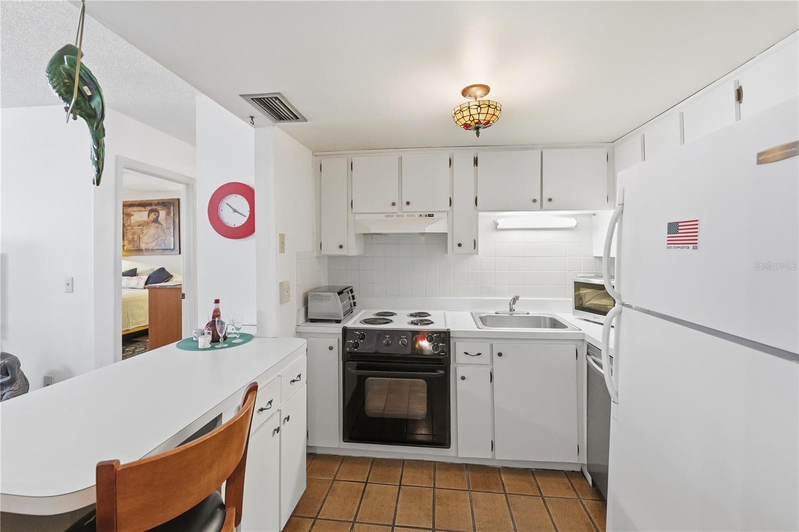 Kitchen - 3853 S LAKE DR #165, TAMPA