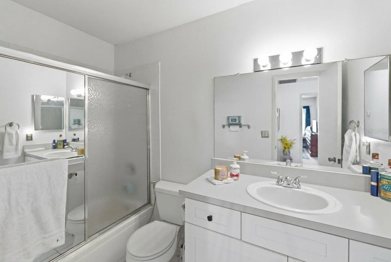 Bathroom - 3853 S LAKE DR #165, TAMPA