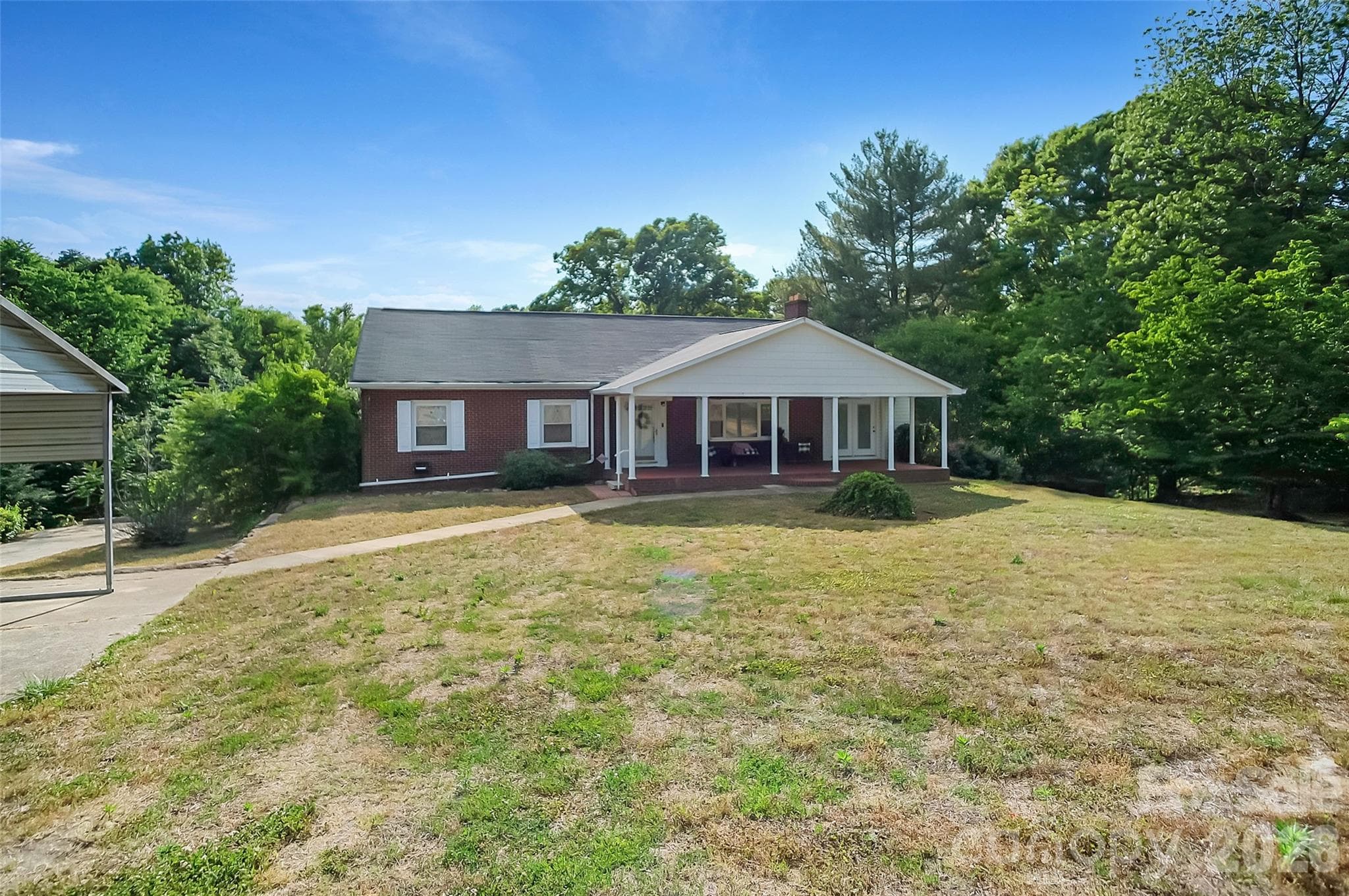Single Family Residence at 3021 Davis Park Road, Gastonia, photo 3 of 39