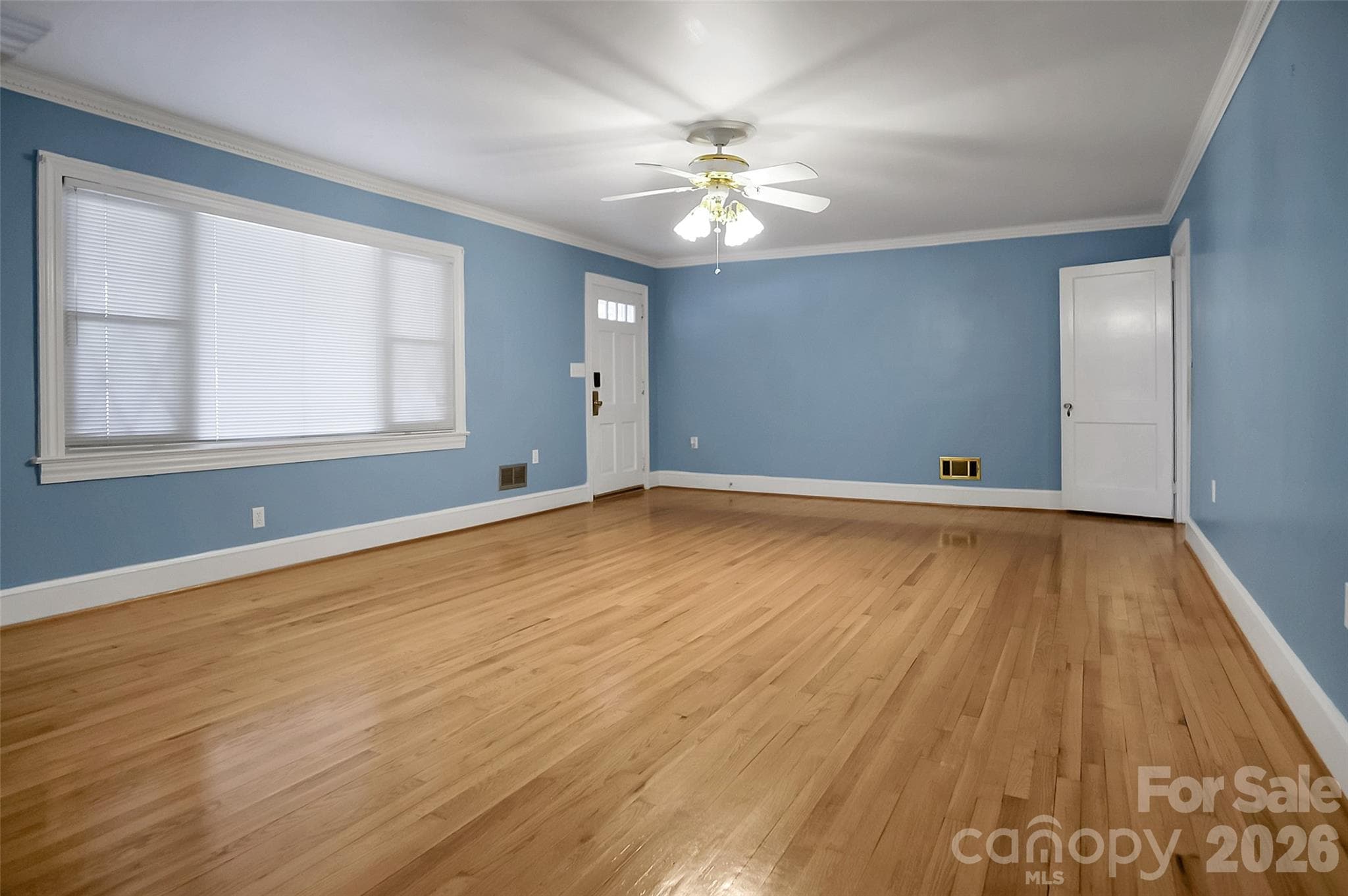 Livingroom - 3021 Davis Park Road, Gastonia