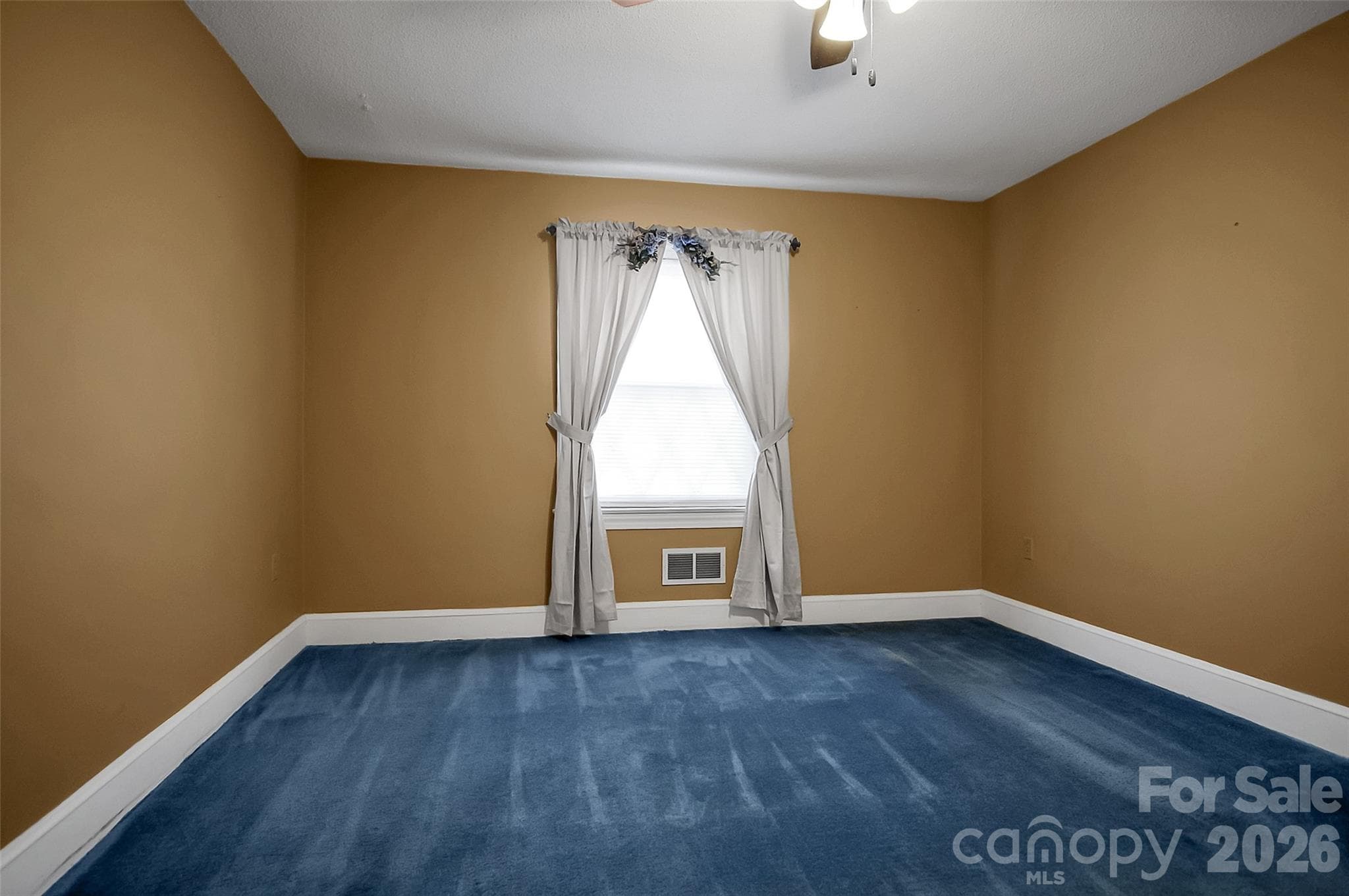 Single Family Residence at 3021 Davis Park Road, Gastonia, photo 19 of 39