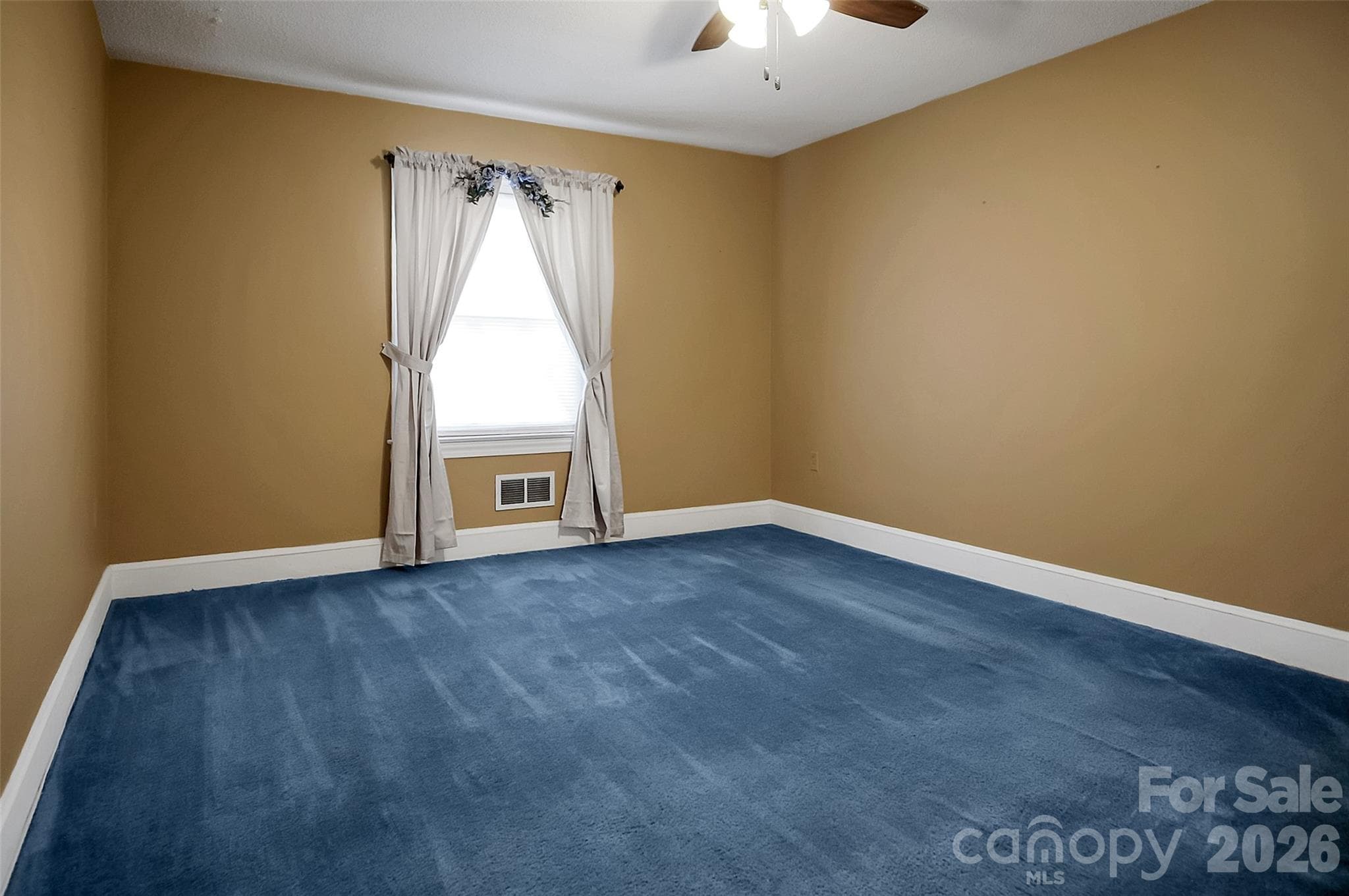 Single Family Residence at 3021 Davis Park Road, Gastonia, photo 20 of 39