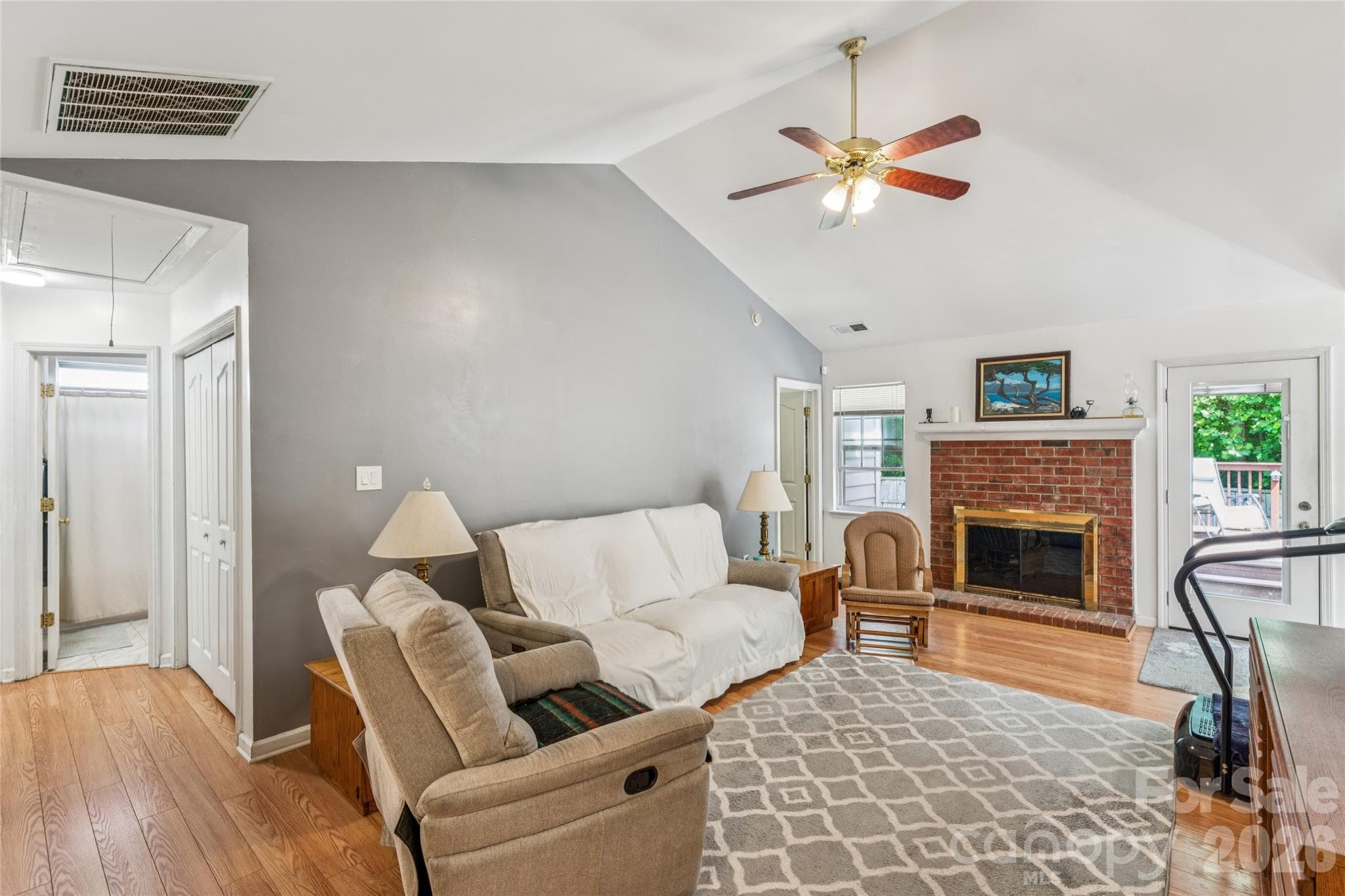 Single Family Residence at 13221 Crooked Pine Court, Charlotte, photo 2 of 22
