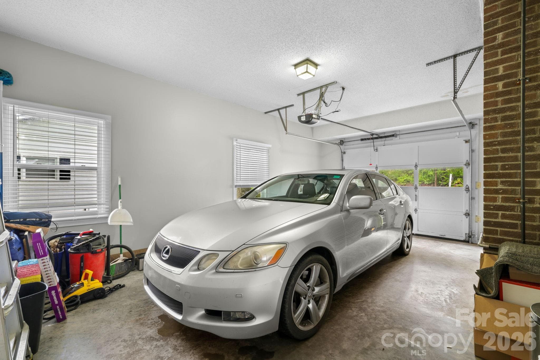 Upper Garage - 98 Pensacola Avenue, Arden