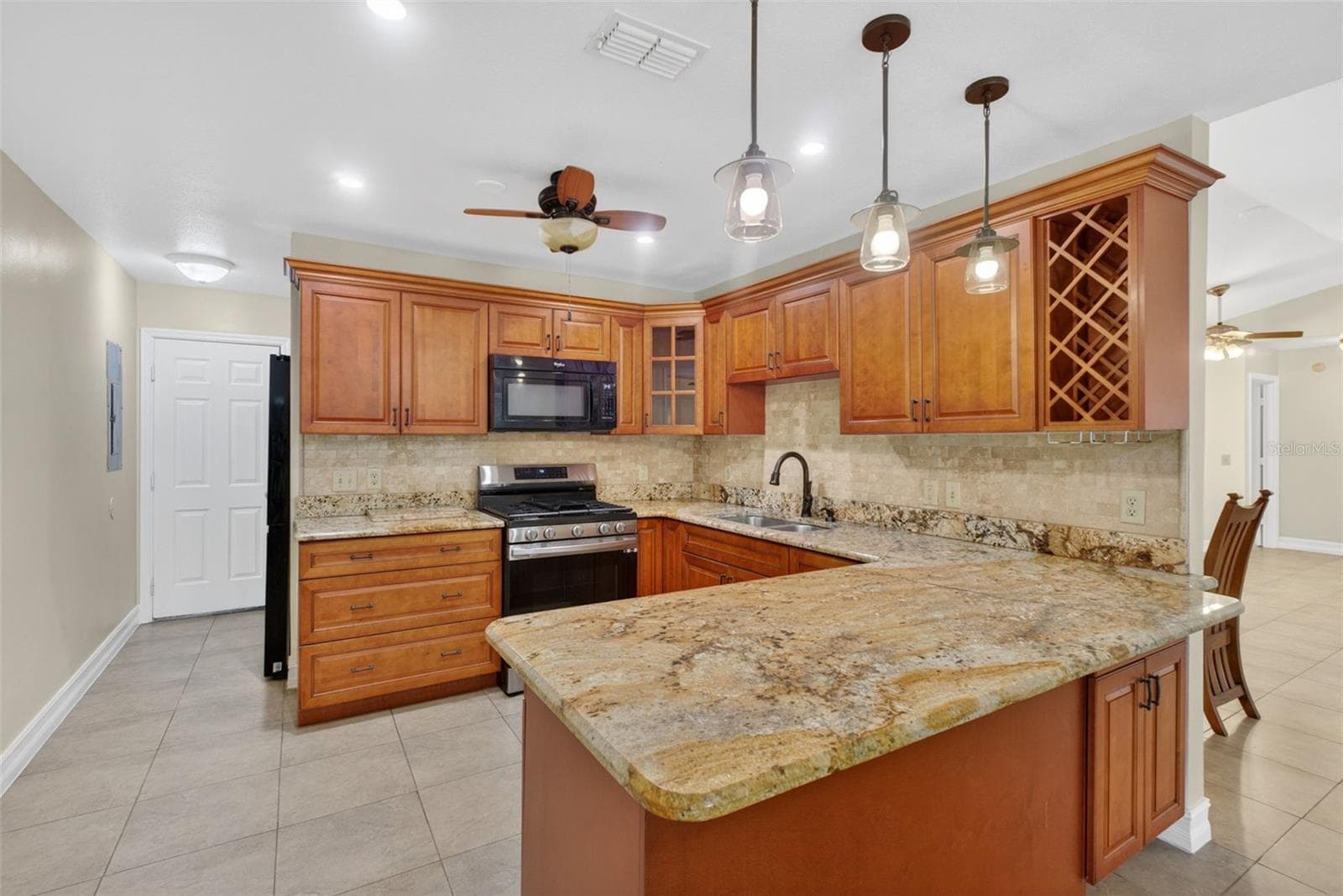 Single Family Residence at 3633 JERICHO DR, CASSELBERRY, photo 10 of 60