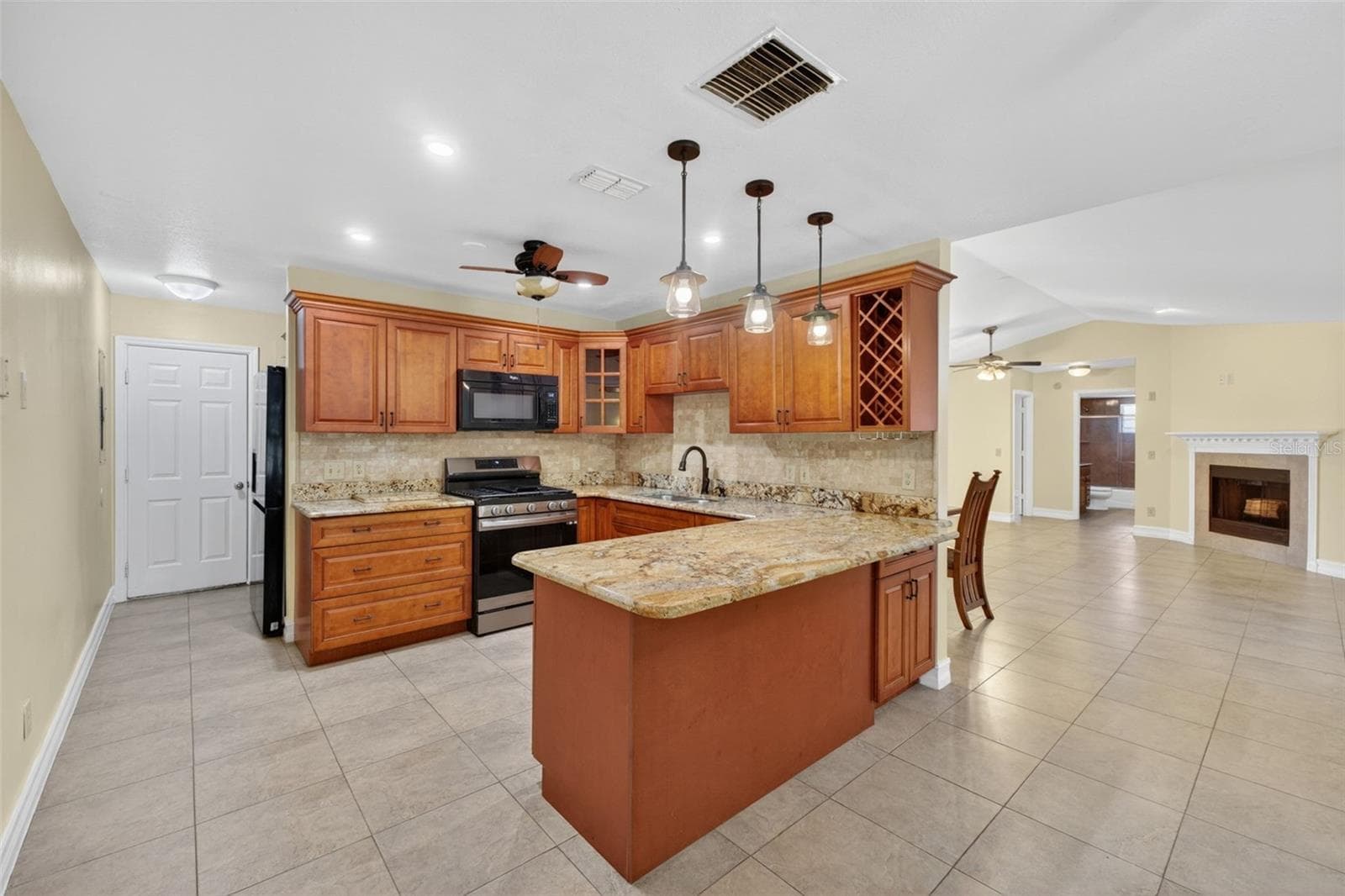 Single Family Residence at 3633 JERICHO DR, CASSELBERRY, photo 14 of 60