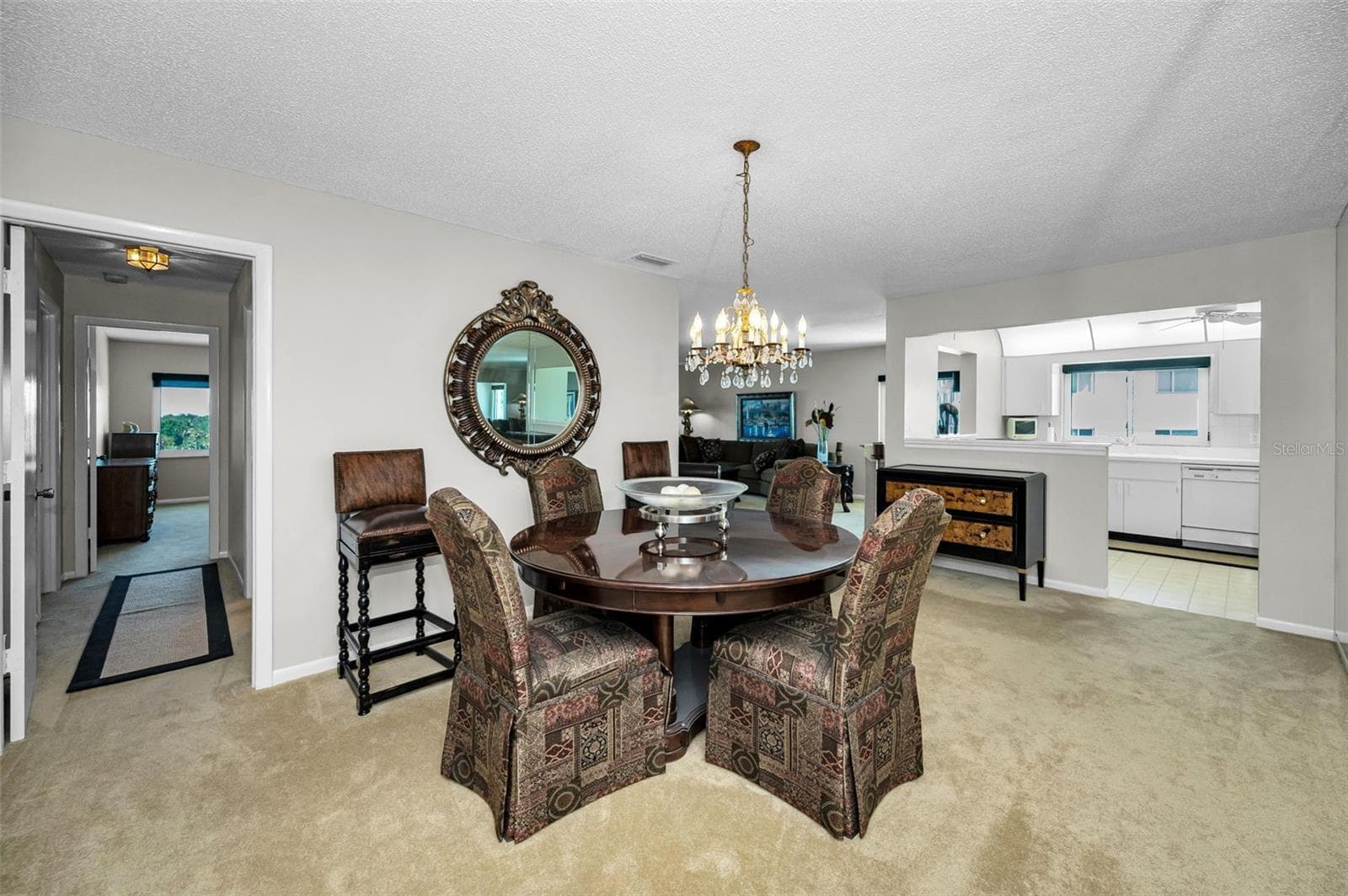 Dining with access to open kitchen - 100 BLUFF VIEW DR #514C, BELLEAIR BLUFFS