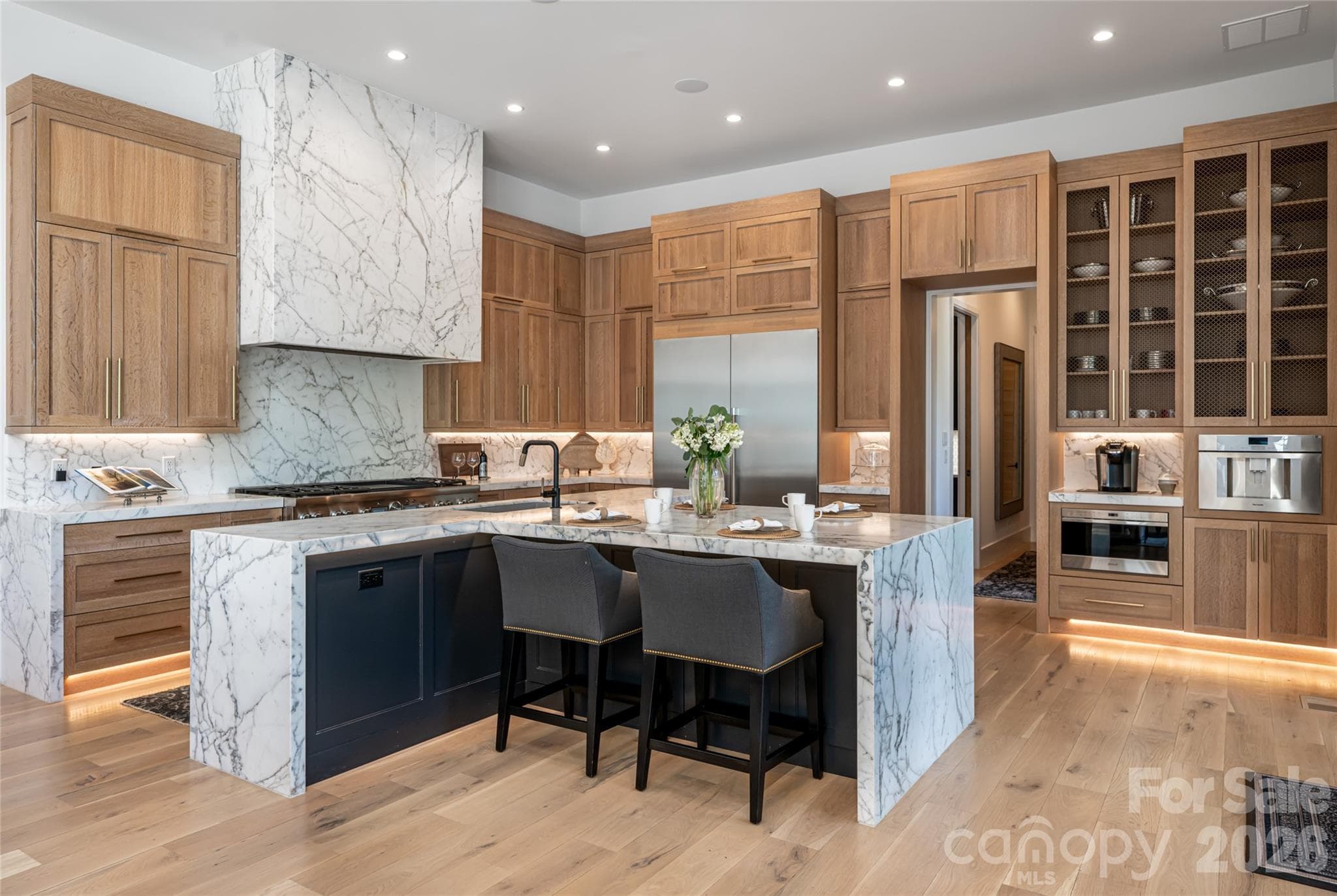 Single Family Residence at 6 Stansbury Drive, Asheville, photo 13 of 48