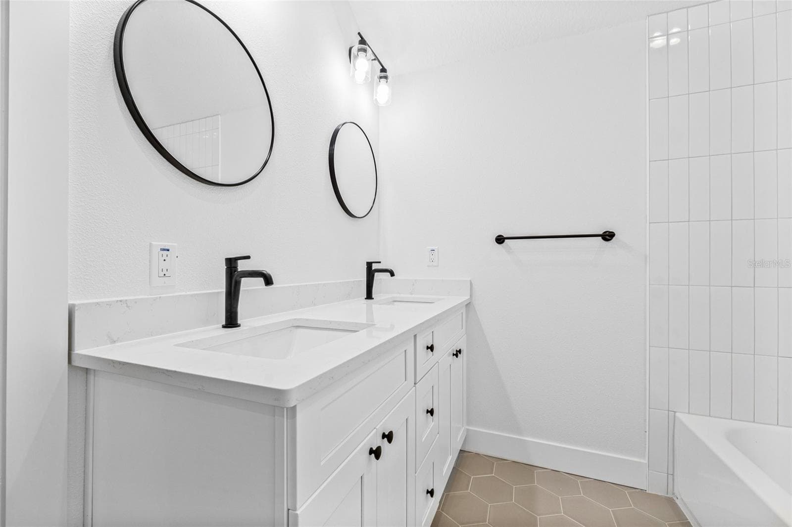 2nd Bathroom Upstairs with Tub and private toliet room - 7617 ALVINA ST, TAMPA