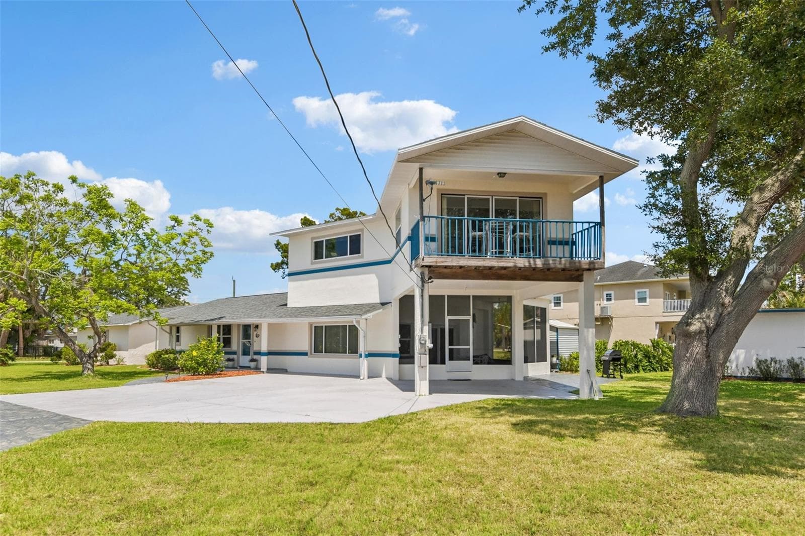 Single Family Residence at 8212 HAYWARD LN, PORT RICHEY, photo 3 of 57