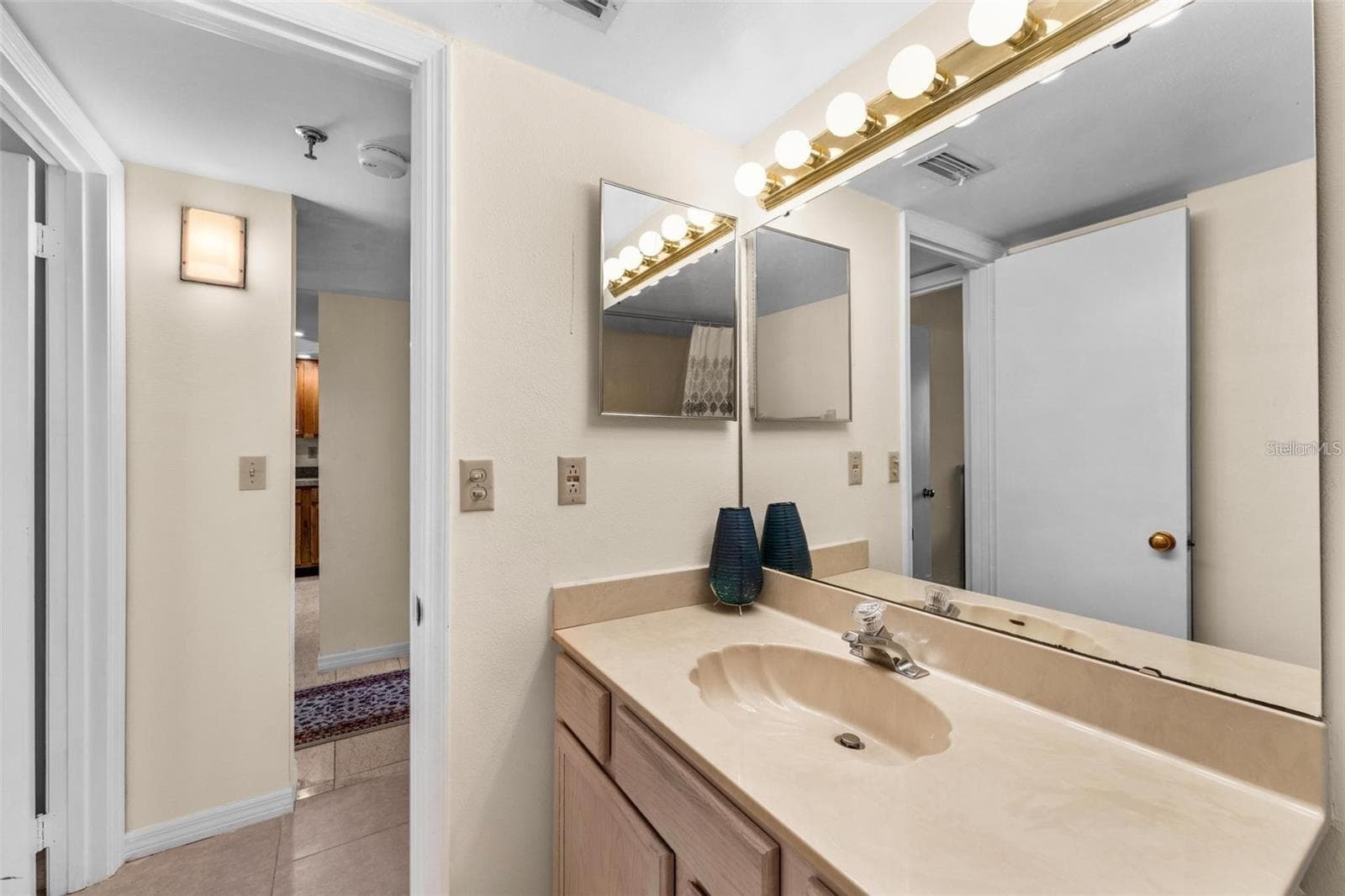 2nd Bath - 1162 CARMEL CIR #440, CASSELBERRY