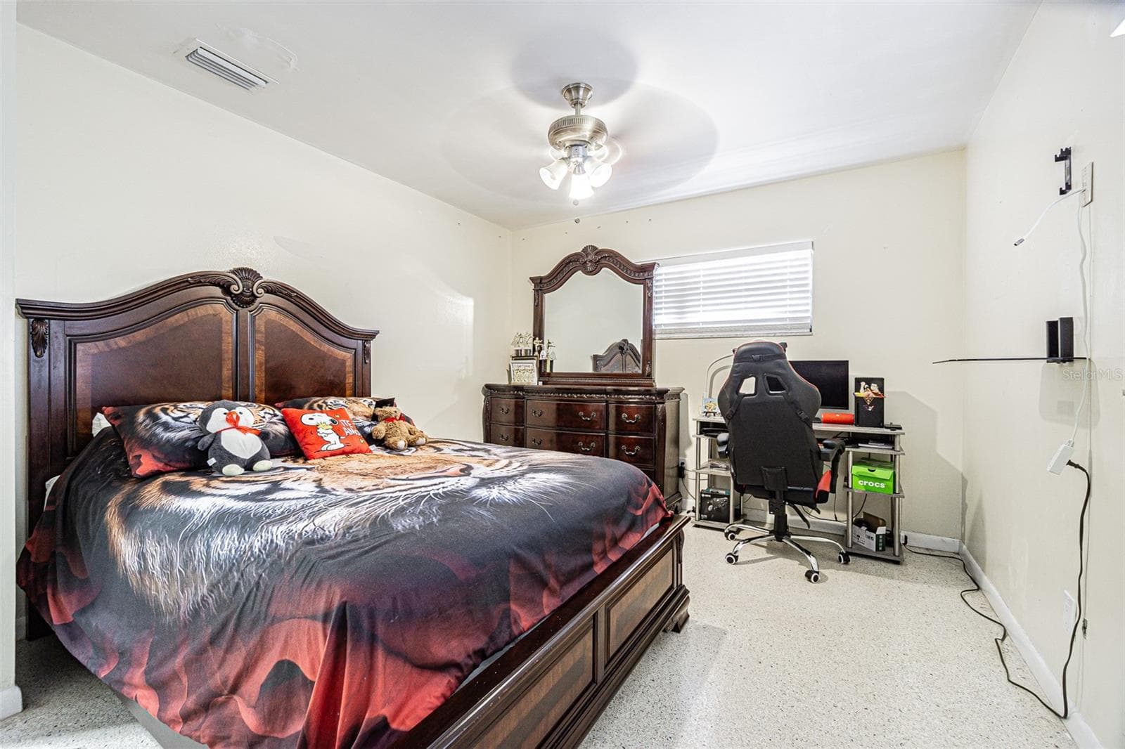 Single Family Residence at 3112 W HENRY AVE, TAMPA, photo 26 of 31