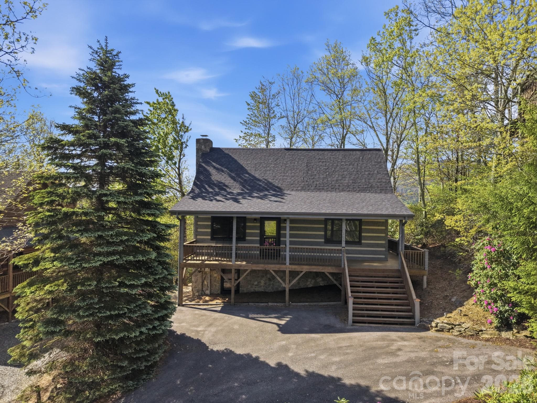 Single Family Residence at 165 Little Boulder Lane, Seven Devils, photo 2 of 46