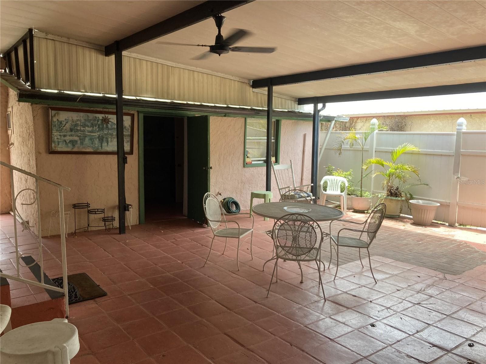 Outdoor covered patio - 2405 CORRINE ST, TAMPA