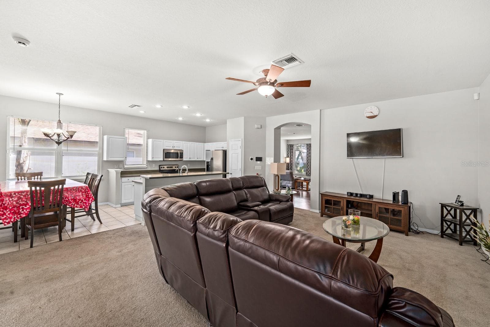 Living Room - 4814 PORTOBELLO CIR, VALRICO