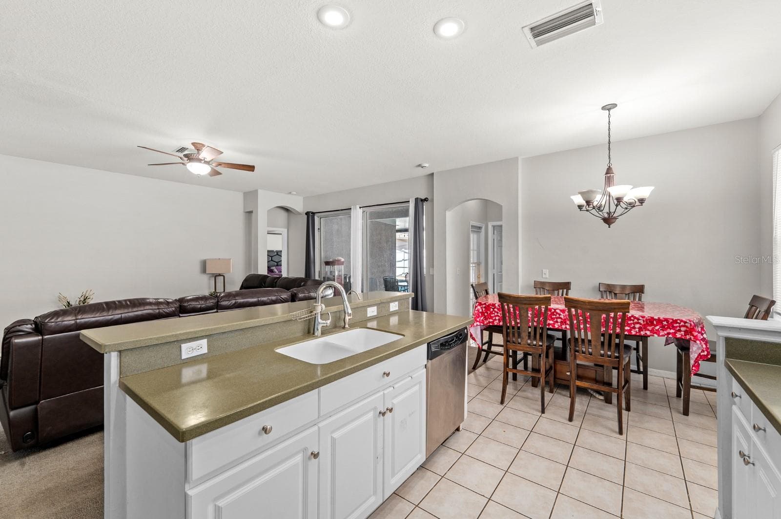 Single Family Residence at 4814 PORTOBELLO CIR, VALRICO, photo 12 of 36