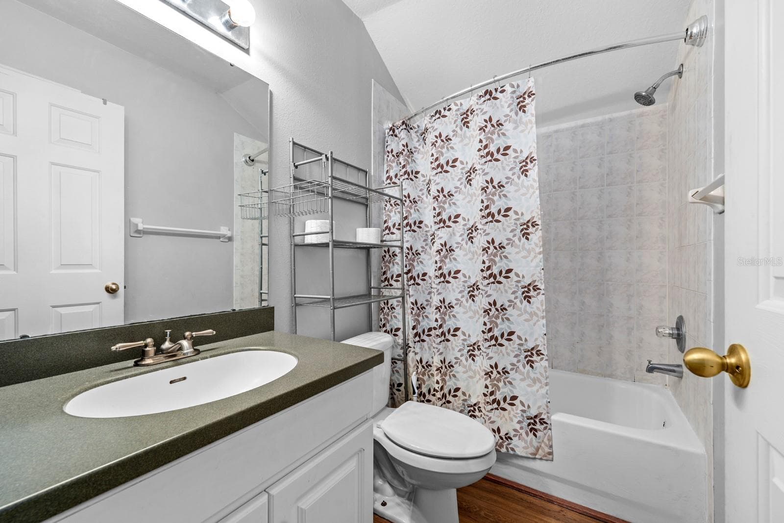 Single Family Residence at 4814 PORTOBELLO CIR, VALRICO, photo 25 of 36