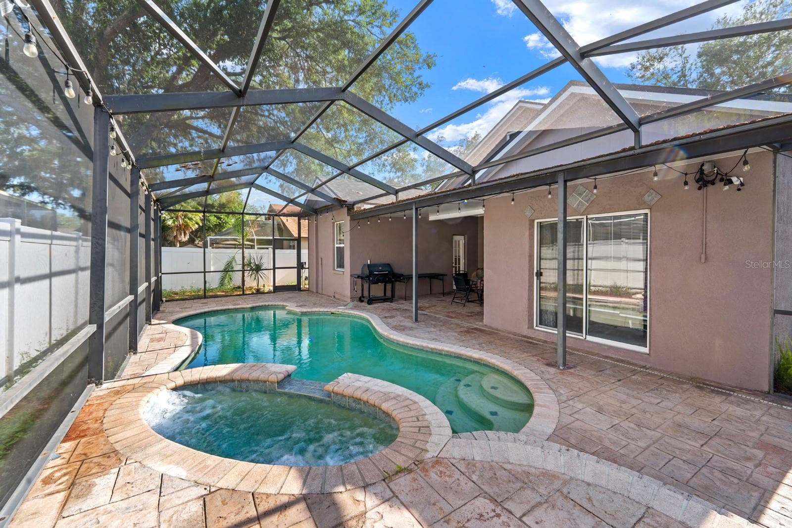Single Family Residence at 4814 PORTOBELLO CIR, VALRICO, photo 29 of 36