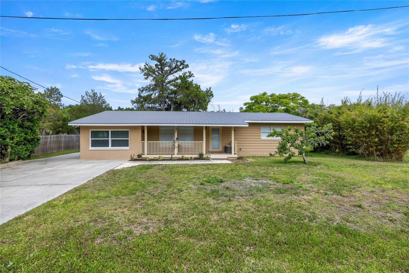 46 MAGNOLIA AVE