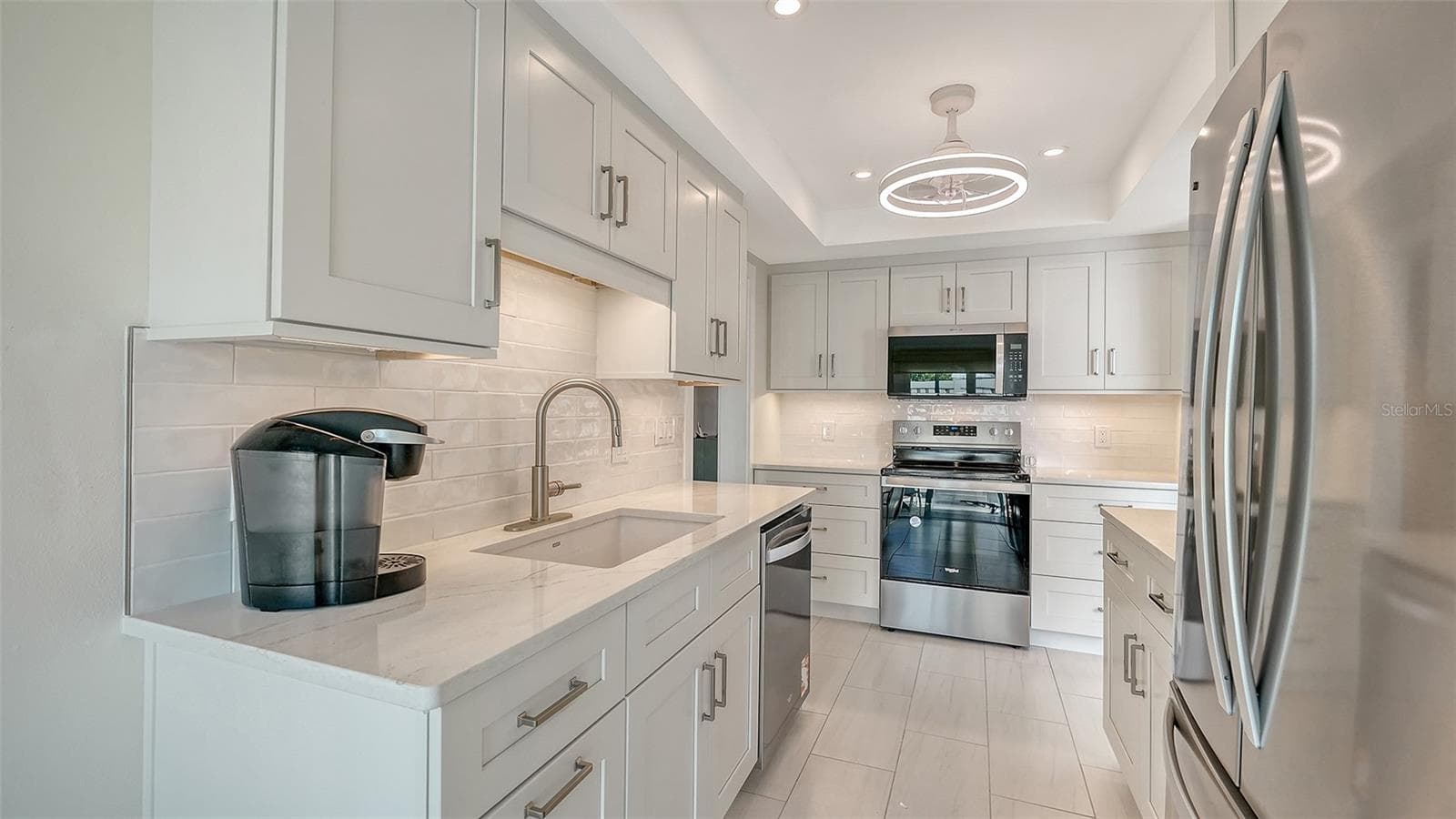 Under cabinet lighting. - 206 HOURGLASS WAY #V10, SARASOTA