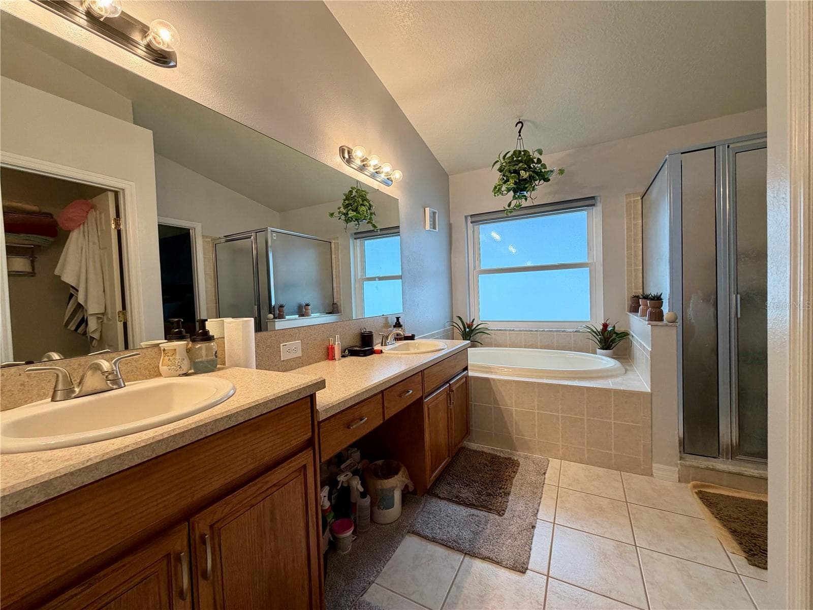 Single Family Residence at 4303 ORANGE RIDGE CT, VALRICO, photo 28 of 35
