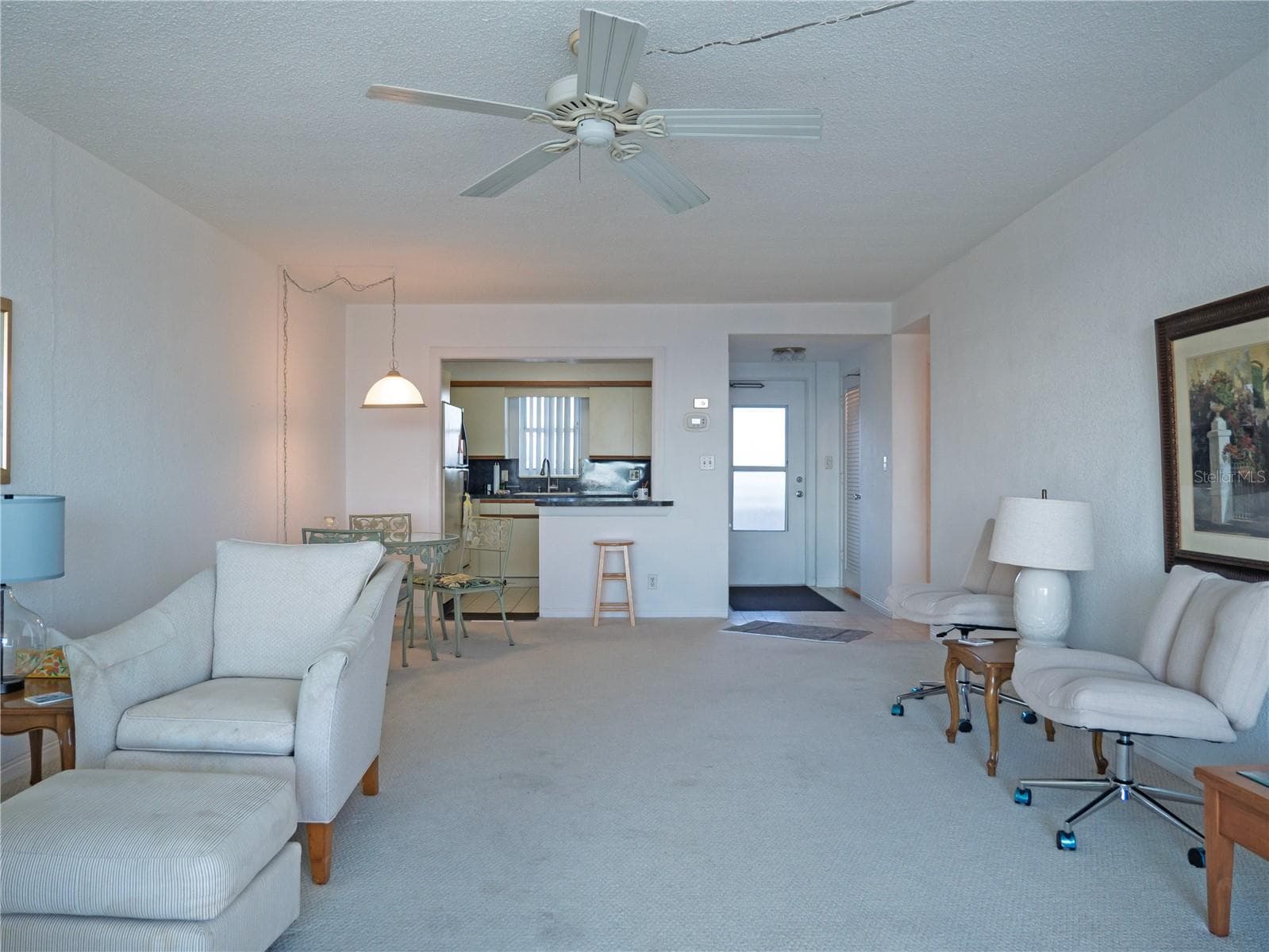 Living Room - 7000 BEACH PLZ #202, ST PETE BEACH