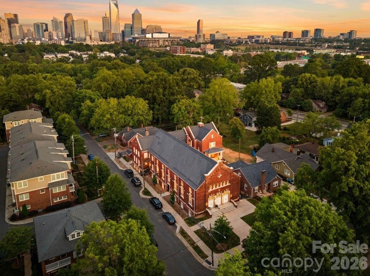 Condominium at Charlotte, photo 3 of 32