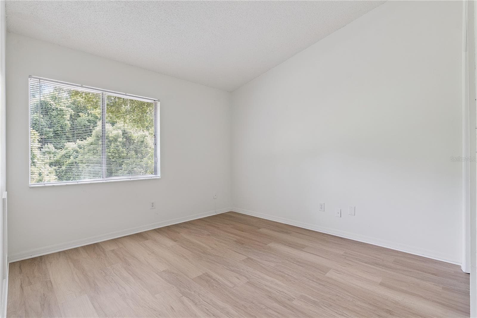 Single Family Residence at 110 HOLDERNESS DR, LONGWOOD, photo 12 of 16