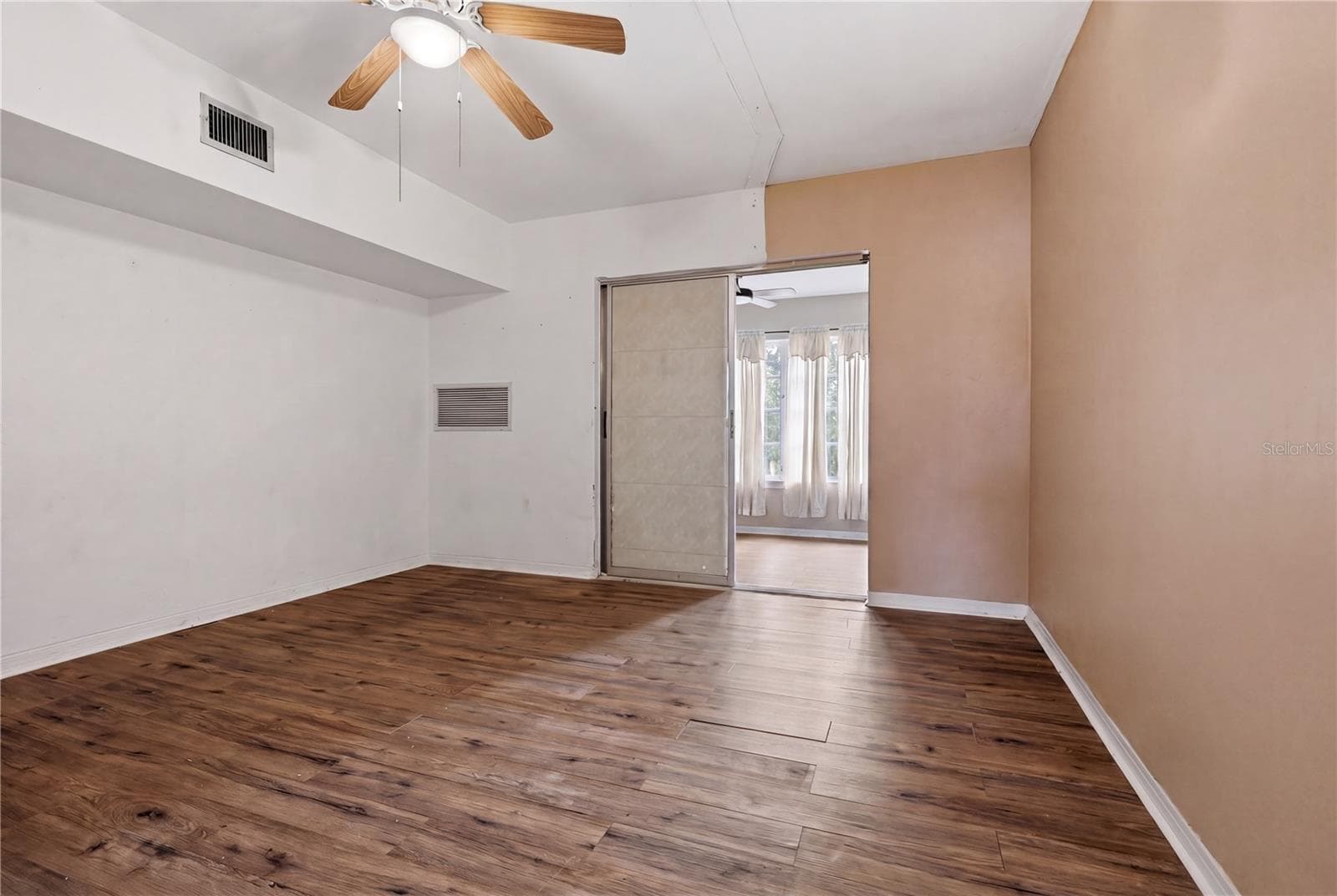 Condominium at 4325 58TH WAY N #1525, KENNETH CITY, photo 8 of 25