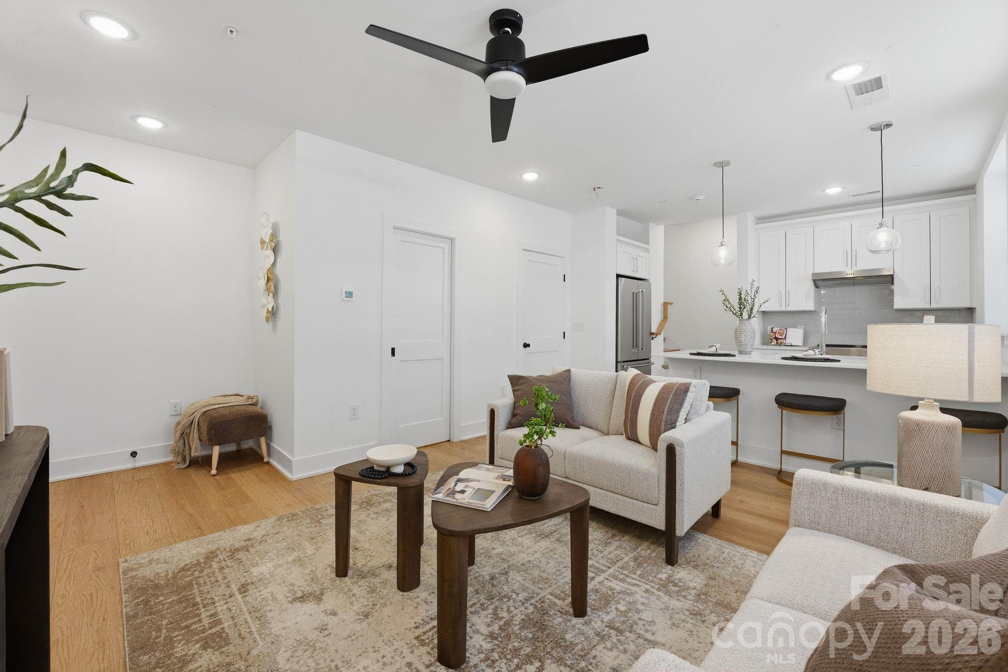 Condominium at Charlotte, photo 6 of 45