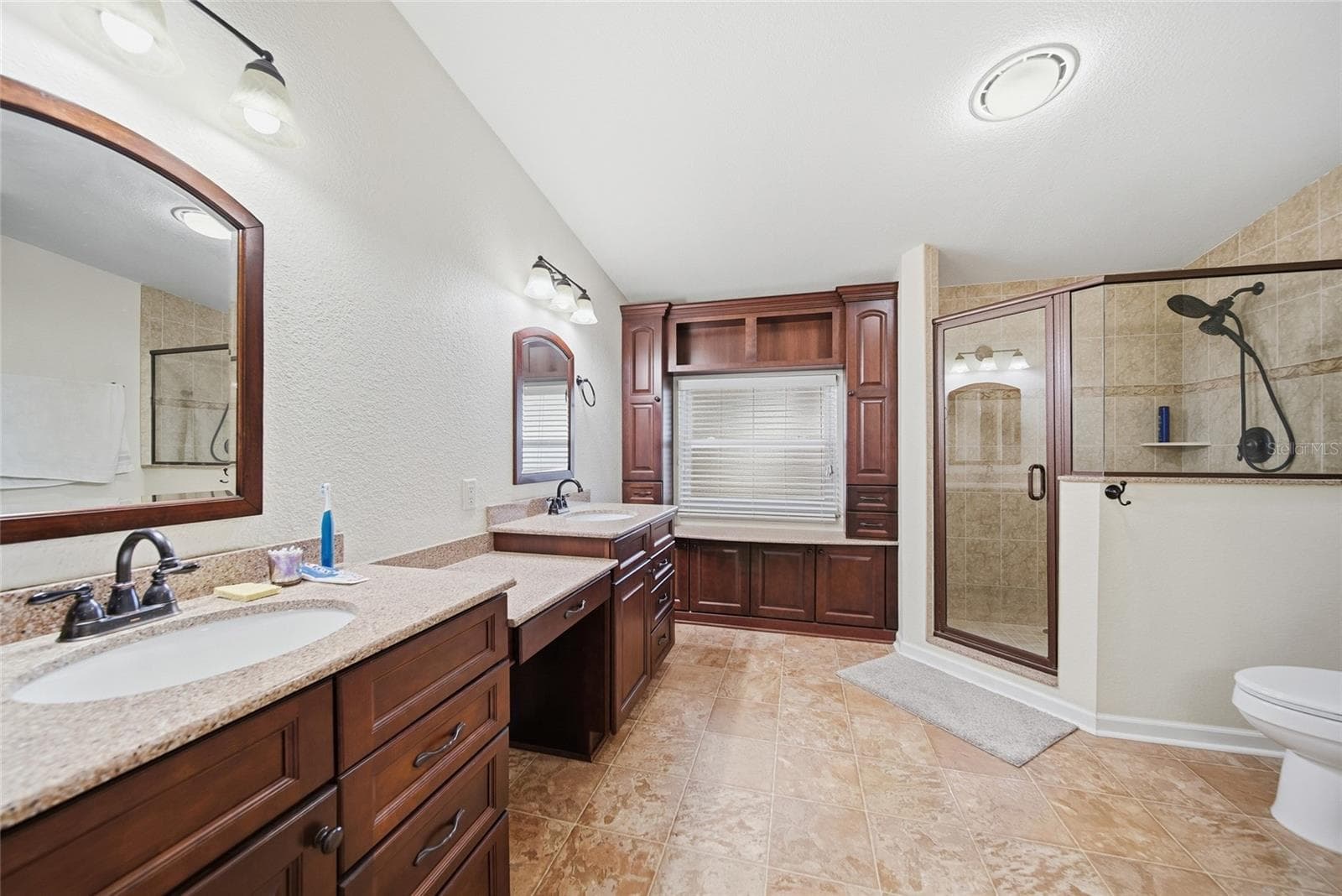 Manufactured Home at 8401 WEATHERFORD AVE, BROOKSVILLE, photo 15 of 33