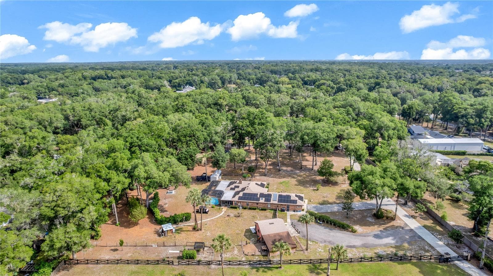 Your Private Retreat Awaits! - 721 MCGREGOR RD, DELAND