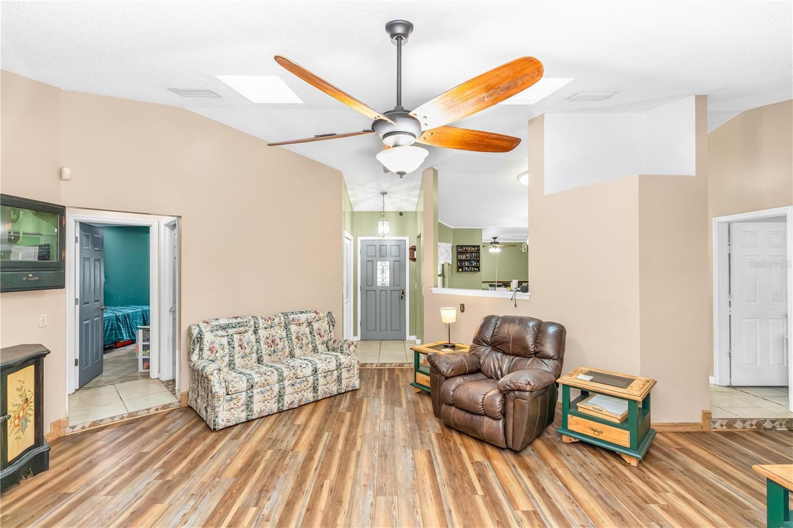 Living Room - 721 MCGREGOR RD, DELAND