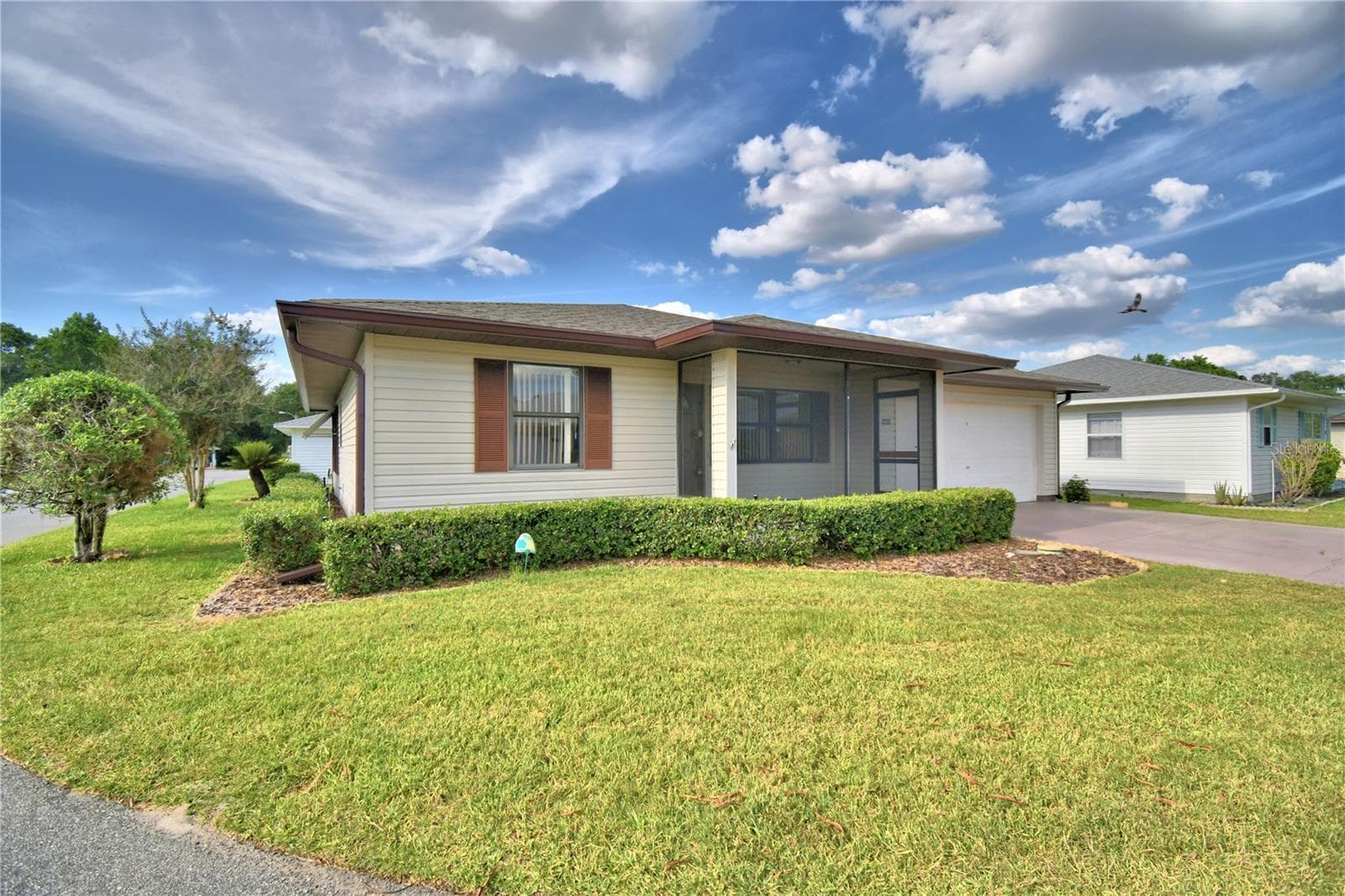 Single Family Residence at 4828 SQUIRE HOLLOW DR, LAKELAND, photo 7 of 111