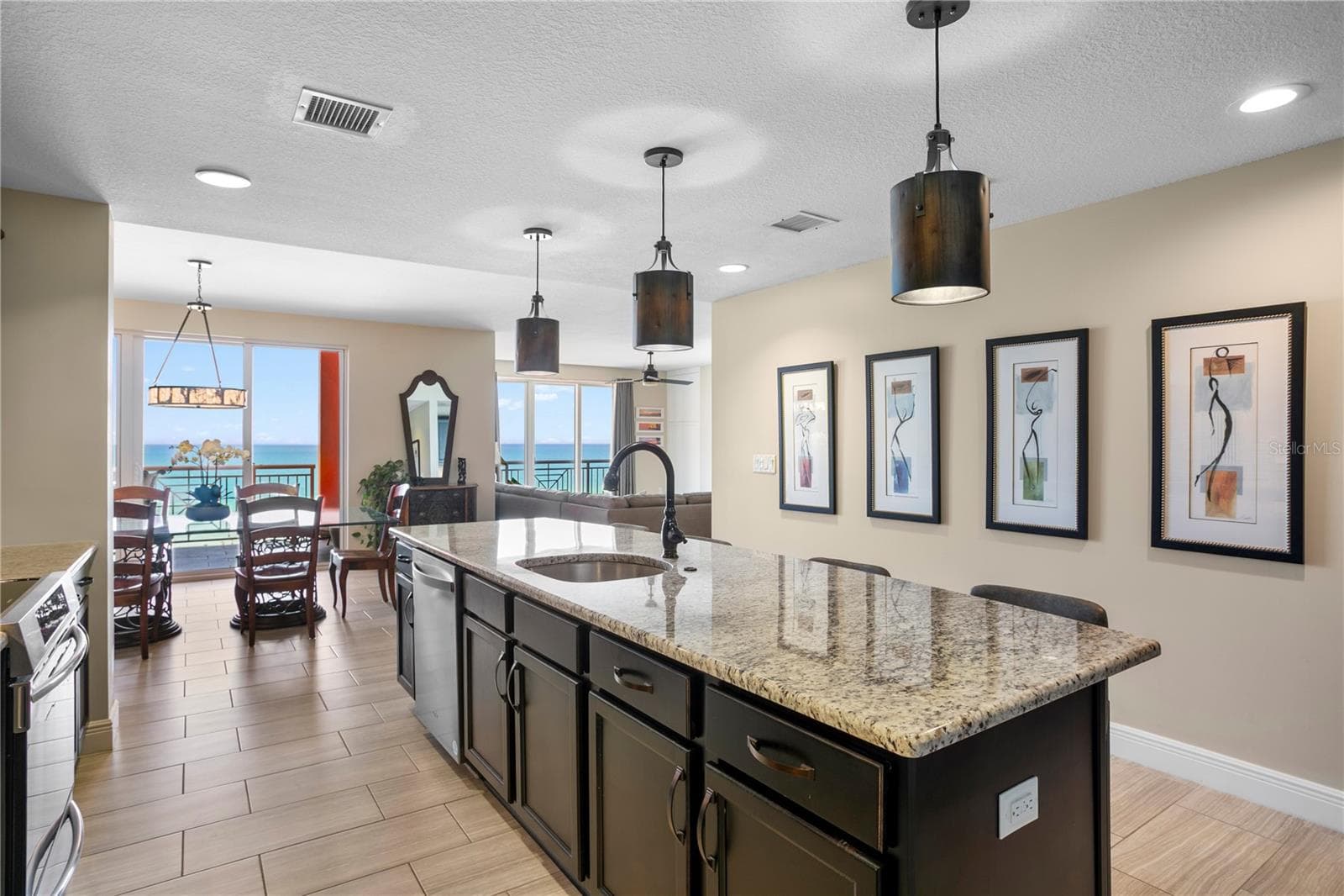 Condominium at 301 S GULFVIEW BLVD #604, CLEARWATER BEACH, photo 21 of 86