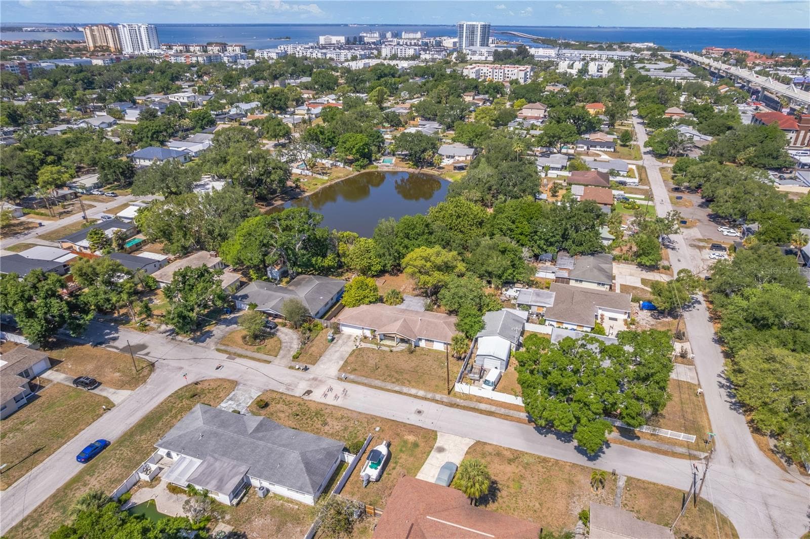 Single Family Residence at 5007 S HESPERIDES ST, TAMPA, photo 5 of 34