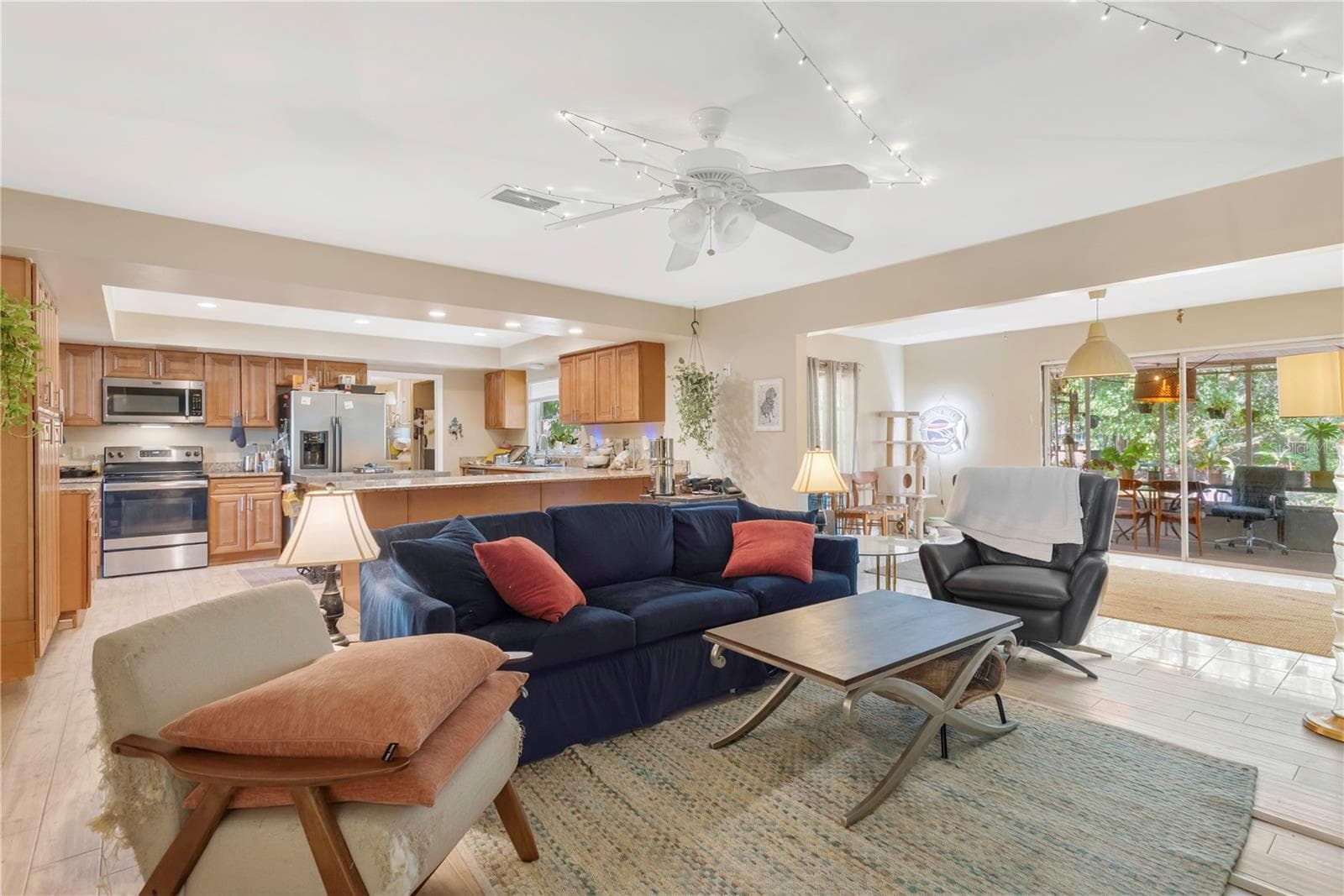 Single Family Residence at 5007 S HESPERIDES ST, TAMPA, photo 14 of 34