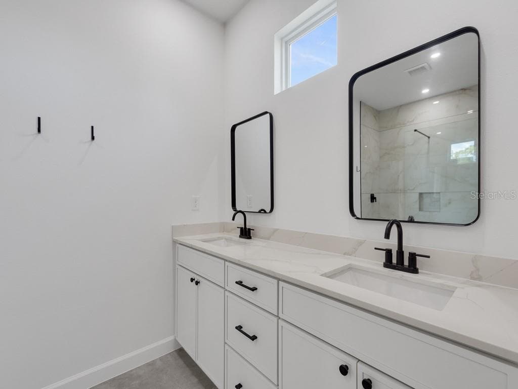 Primary Double Sink - 2602 DE GROODT RD SW, PALM BAY