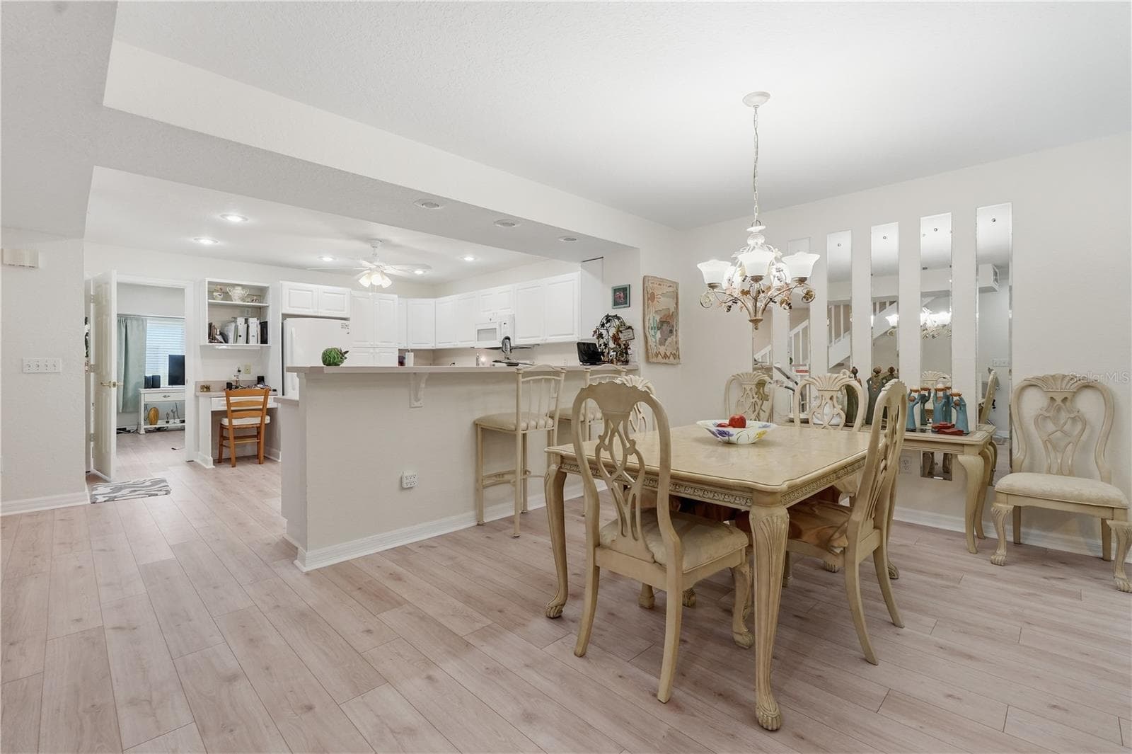 Townhouse at 545 PINELLAS BAYWAY S #302, ST PETERSBURG, photo 7 of 66
