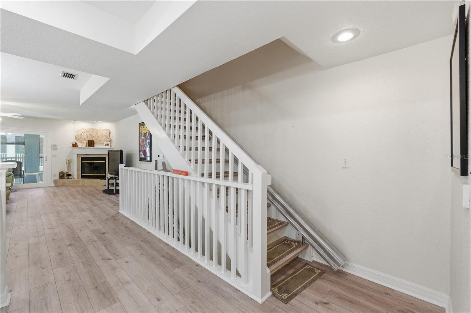 Townhouse at 545 PINELLAS BAYWAY S #302, ST PETERSBURG, photo 5 of 66