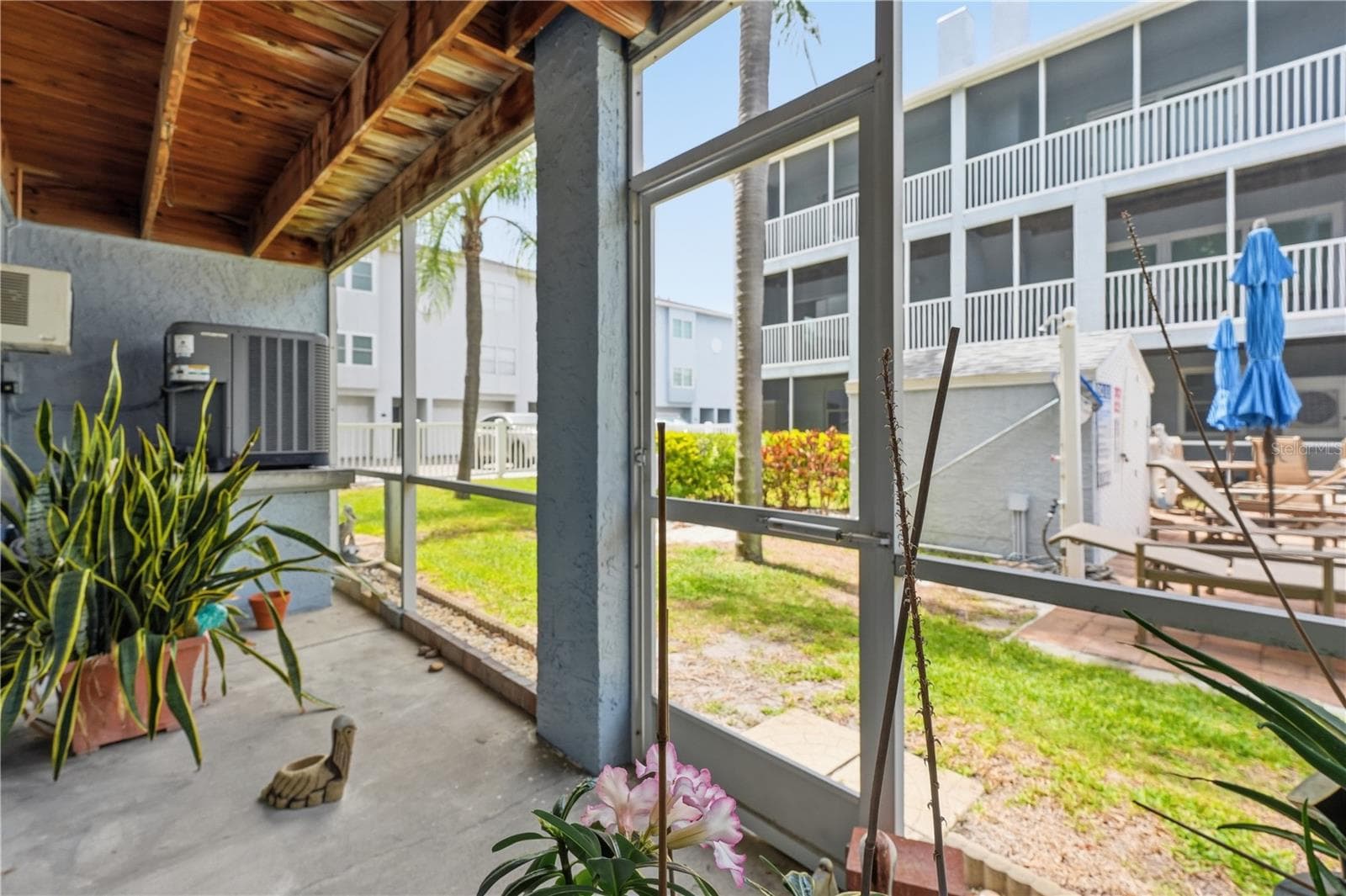 Townhouse at 545 PINELLAS BAYWAY S #302, ST PETERSBURG, photo 46 of 66
