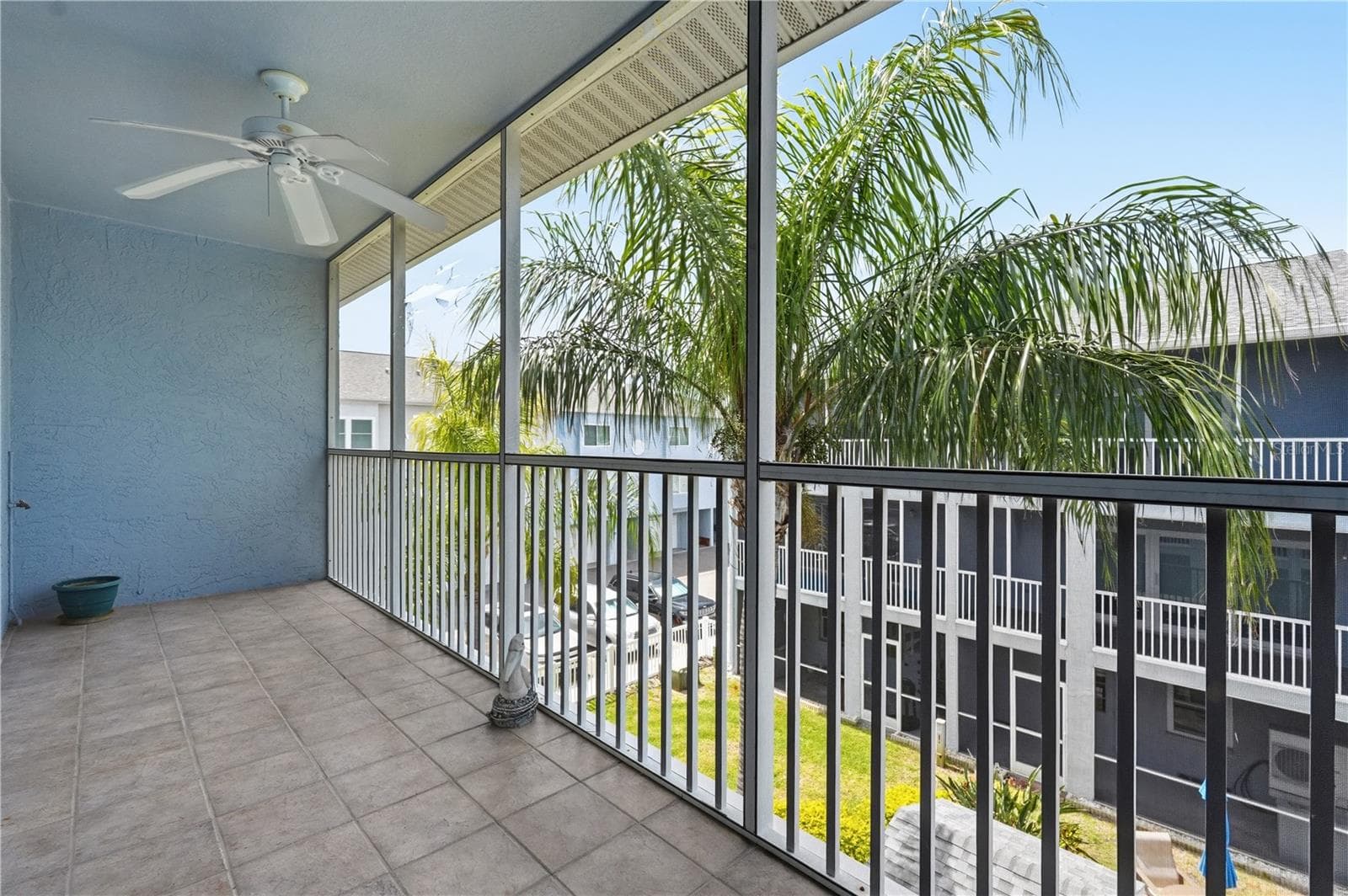 Townhouse at 545 PINELLAS BAYWAY S #302, ST PETERSBURG, photo 2 of 66