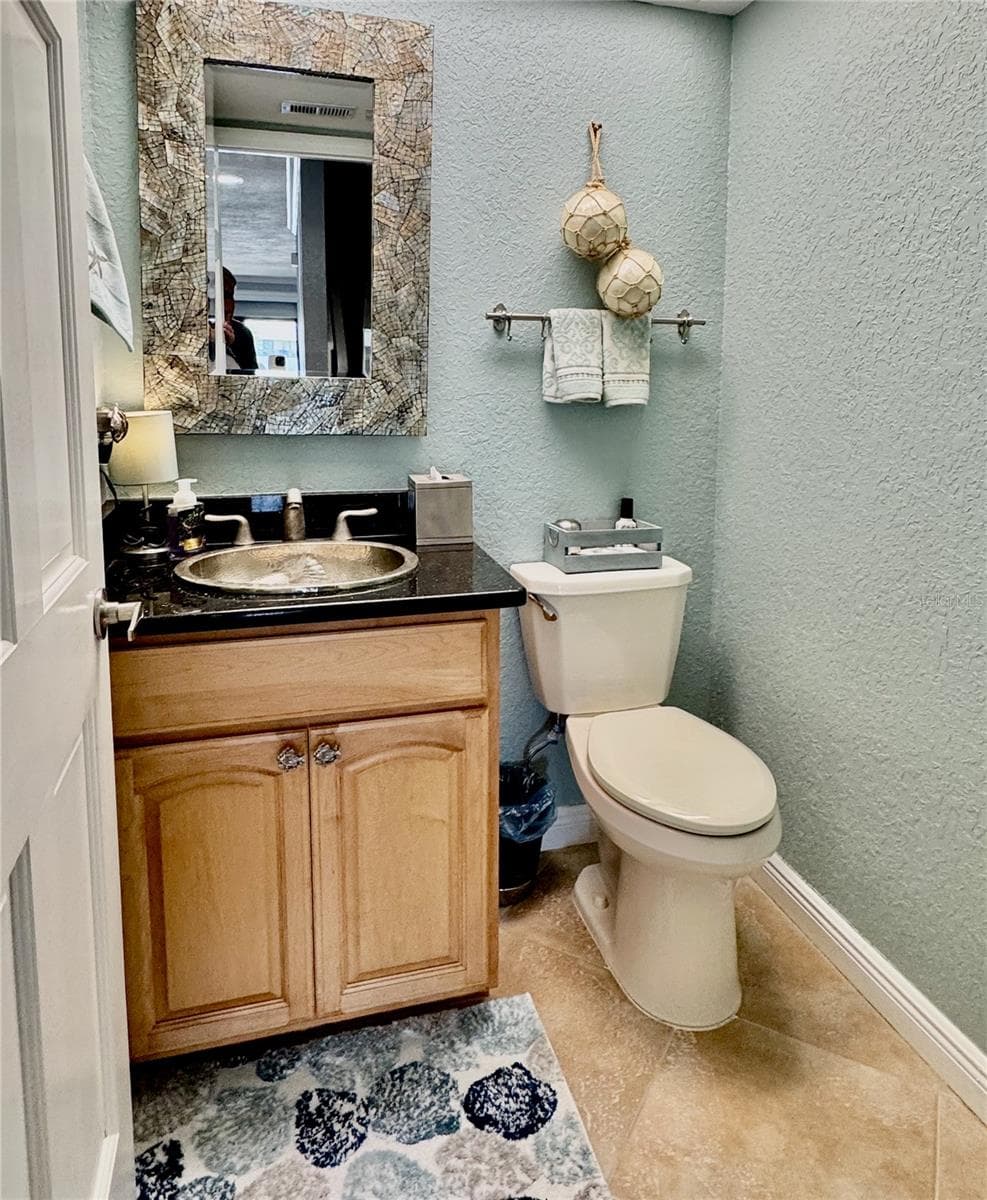 Condominium at 513 HAVEN POINT DR, TREASURE ISLAND, photo 33 of 96