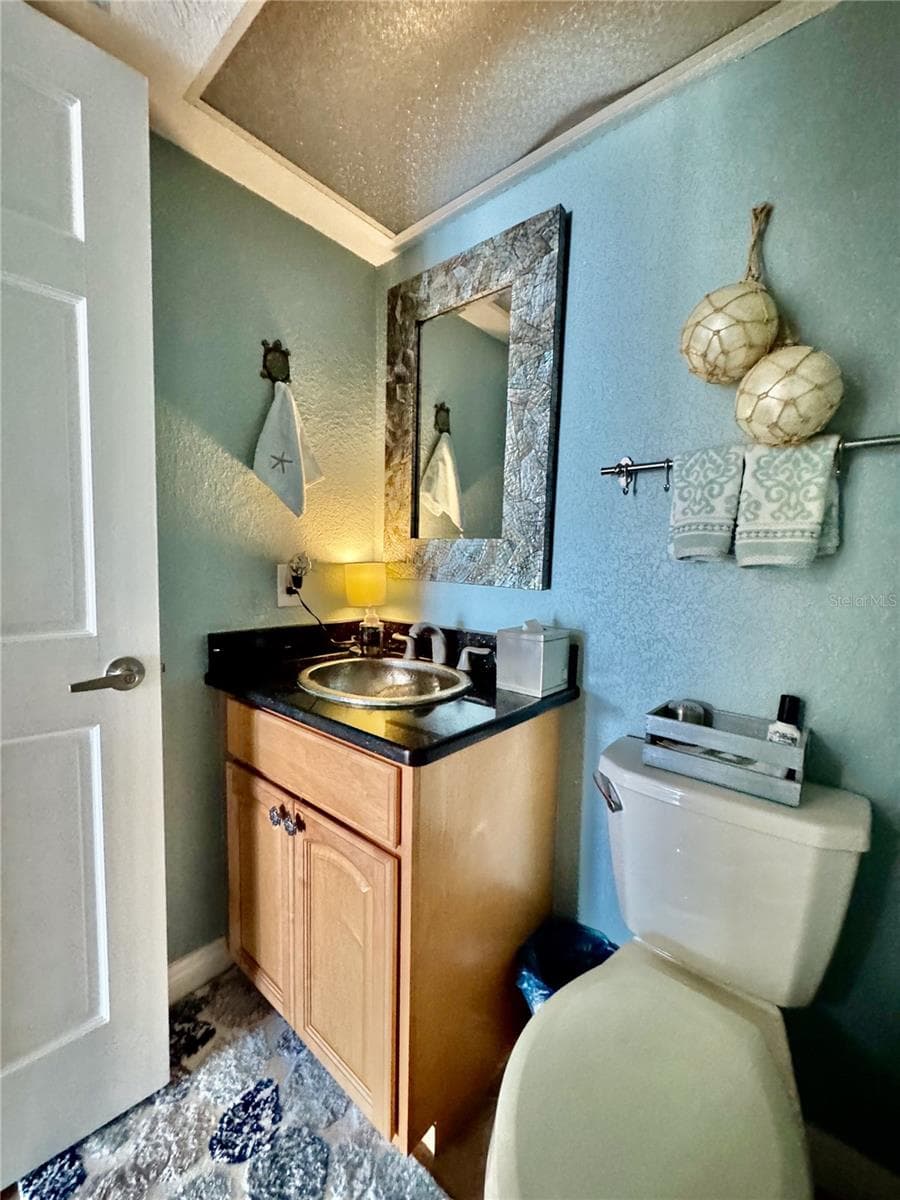 Condominium at 513 HAVEN POINT DR, TREASURE ISLAND, photo 34 of 96