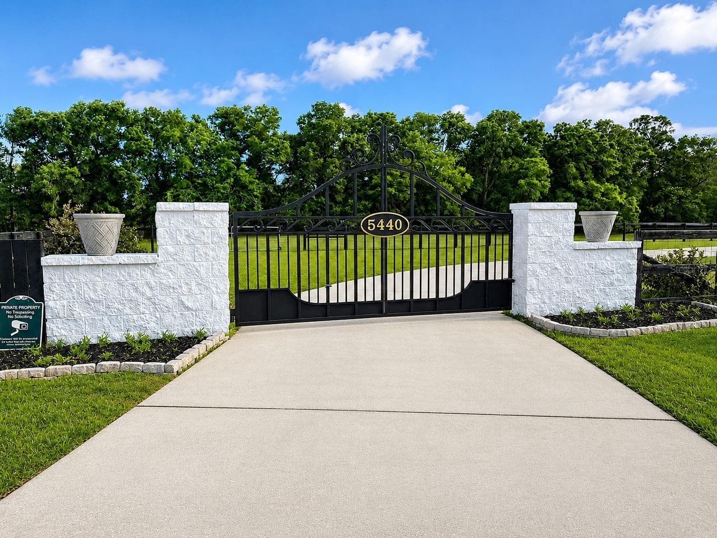 Gate View - 5440 NE 31ST TER, OCALA