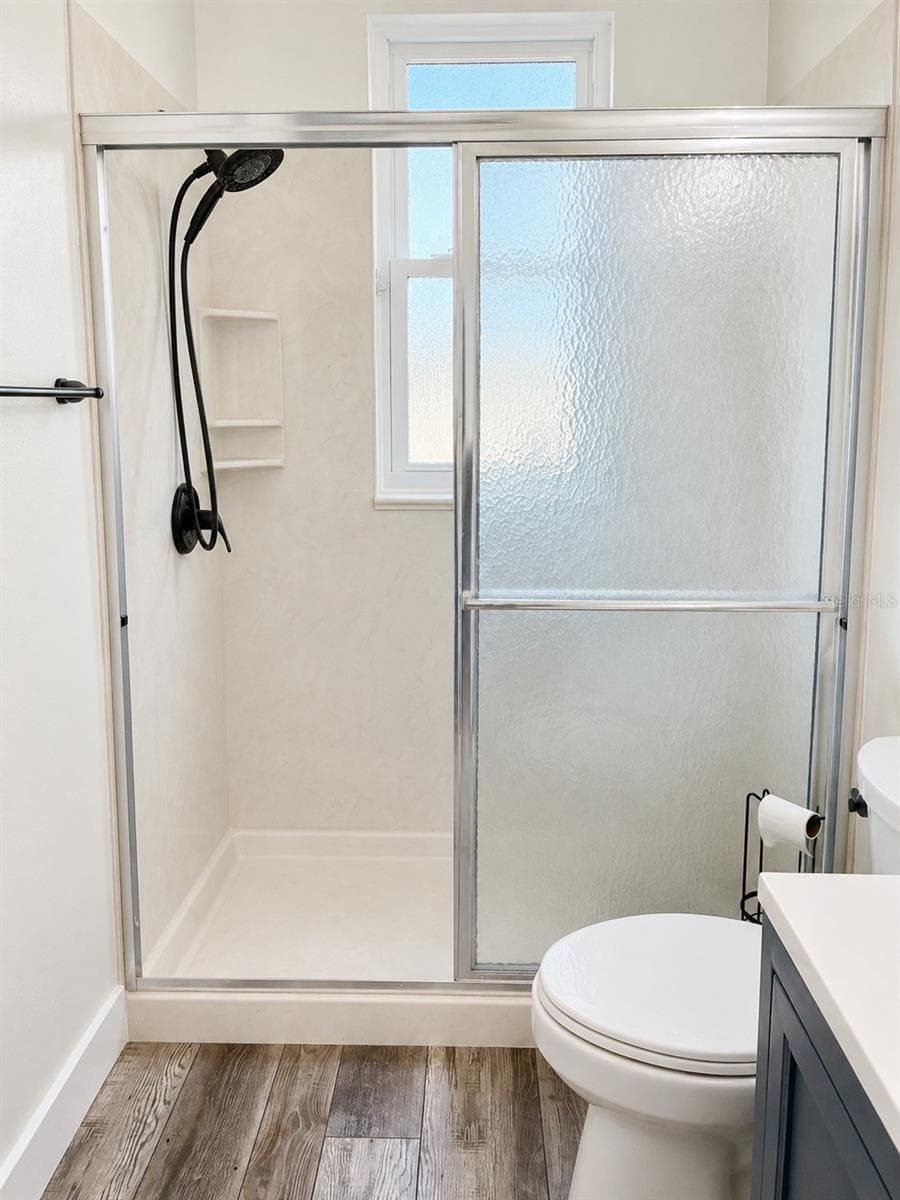 Downstairs Full Bath - 5440 NE 31ST TER, OCALA
