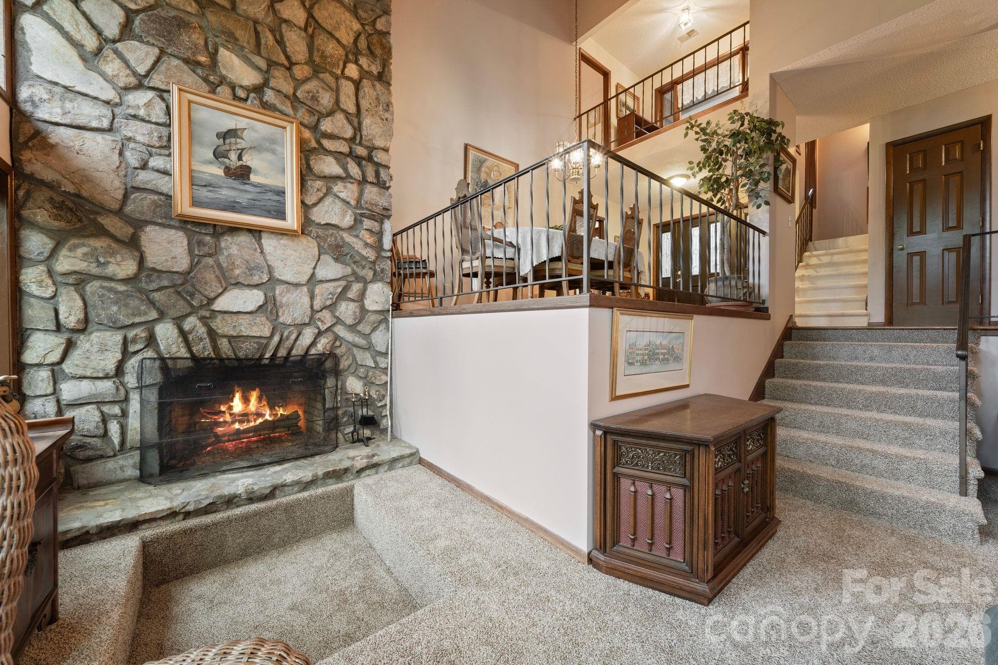Living Area - 415 Reel Hollow Road, Marion