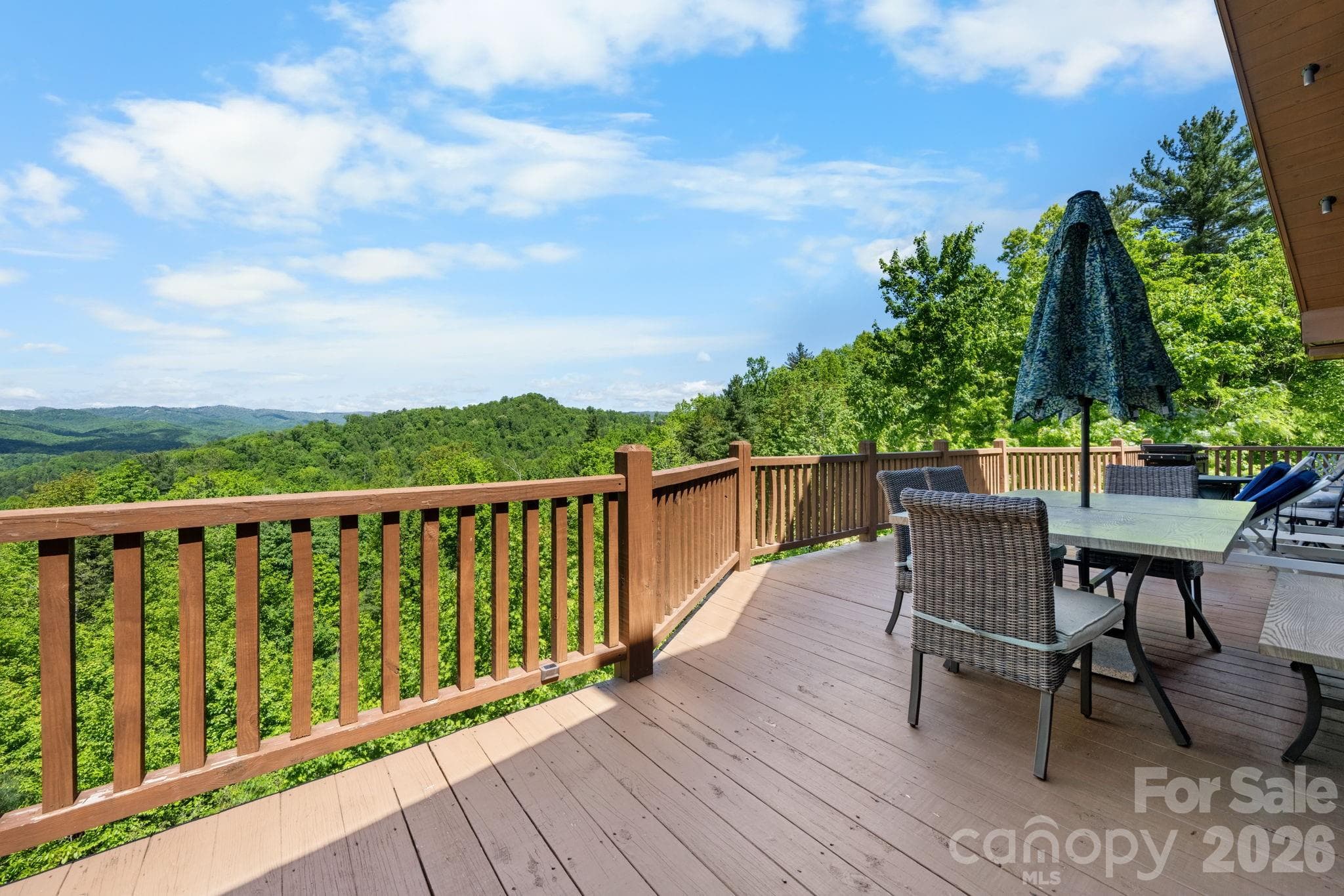 Main Level Deck For Enjoying The Views & Grilling! - Lenoir