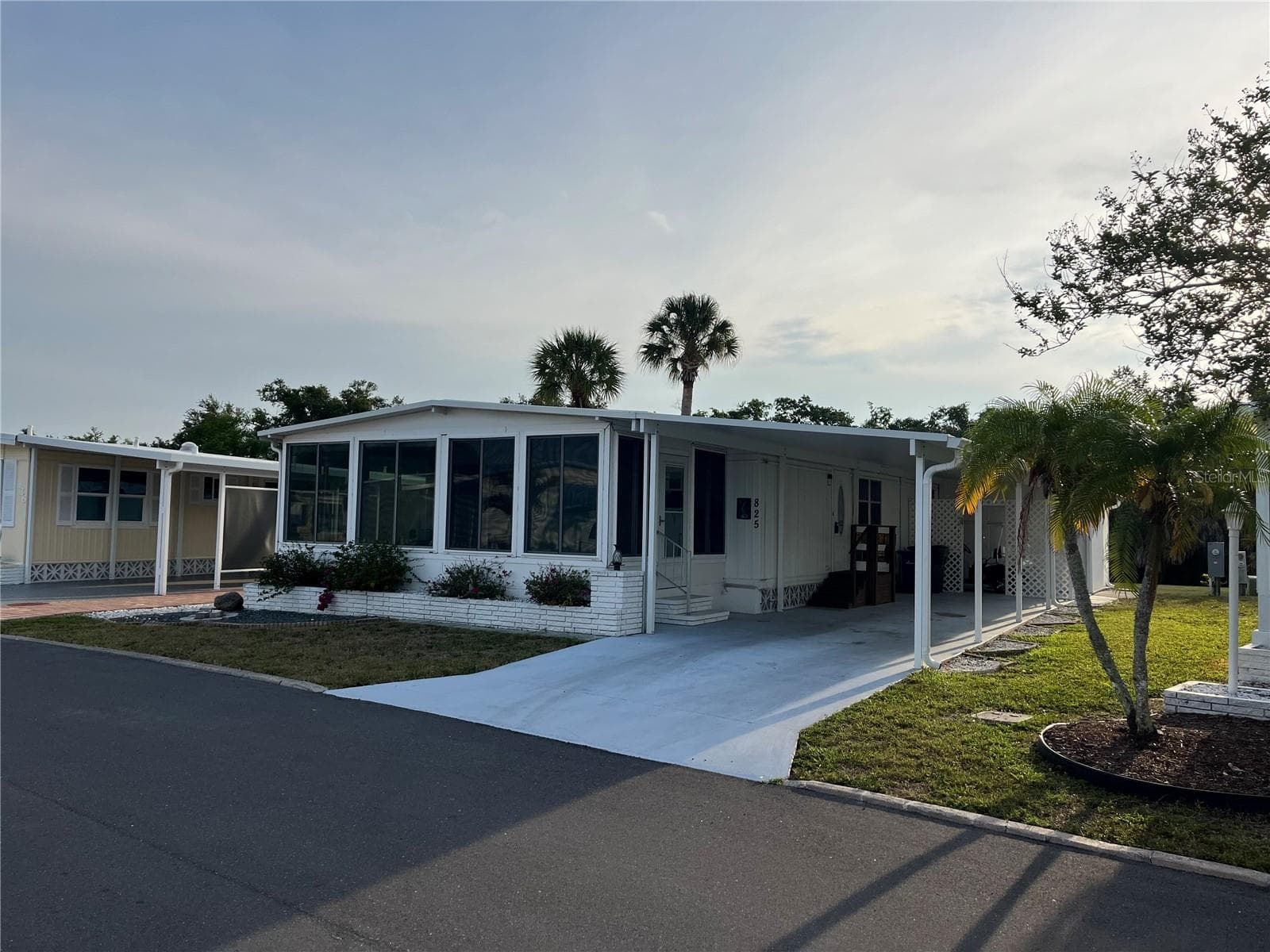 825 JOLANDA CIR