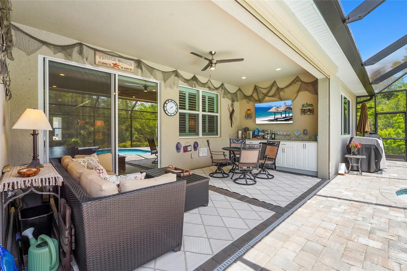 Single Family Residence at 617 MISTIFLOWER CIR, NOKOMIS, photo 5 of 81